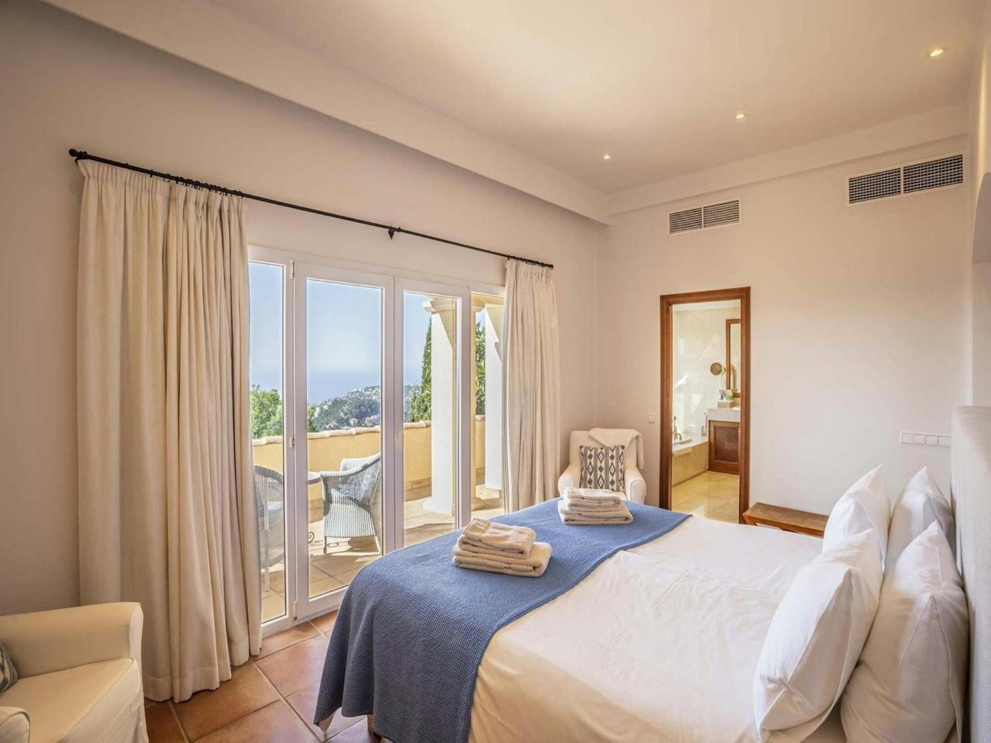 Lavish With Saltwater Pool Villa