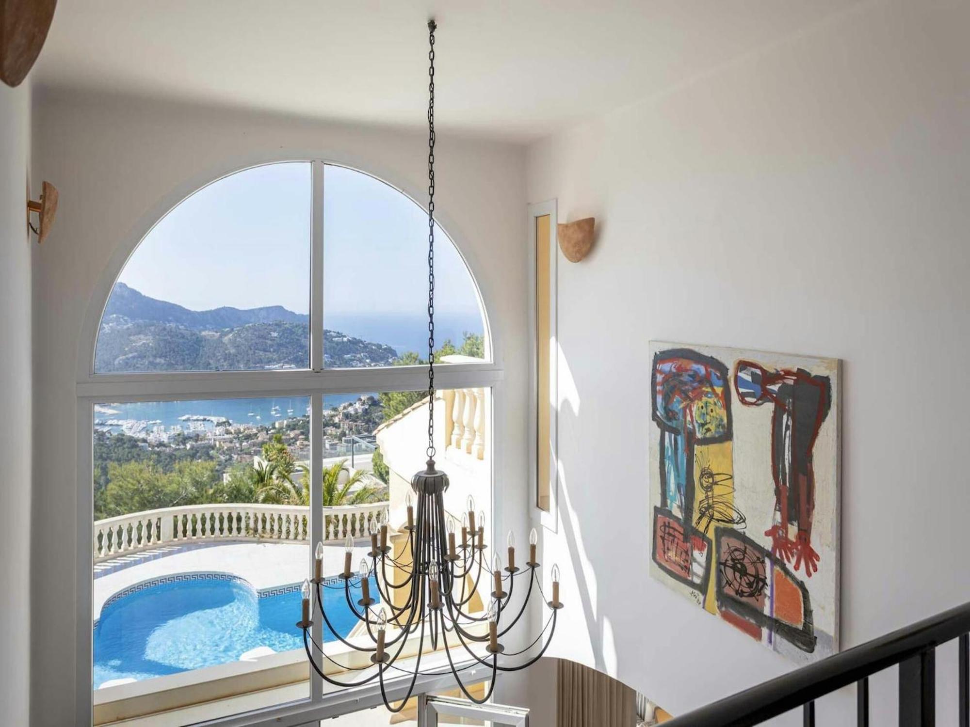 Lavish With Saltwater Pool Andratx (Andrach)
