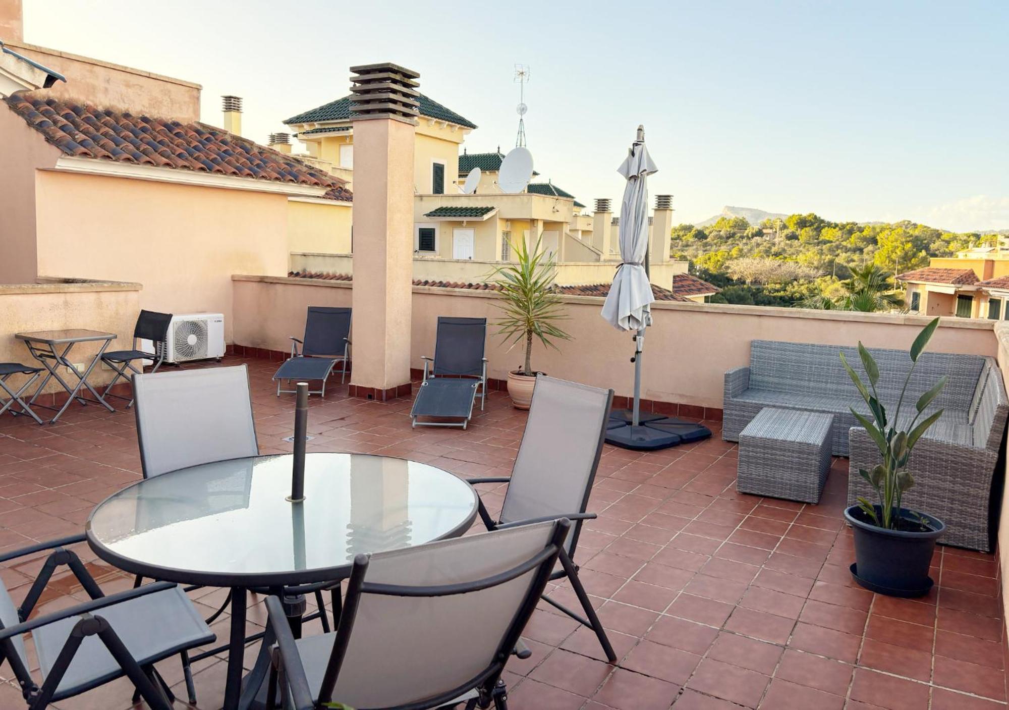 Traumhafte Familien-ferienwohnung Mit Dachterrasse & Pool Apartamento *