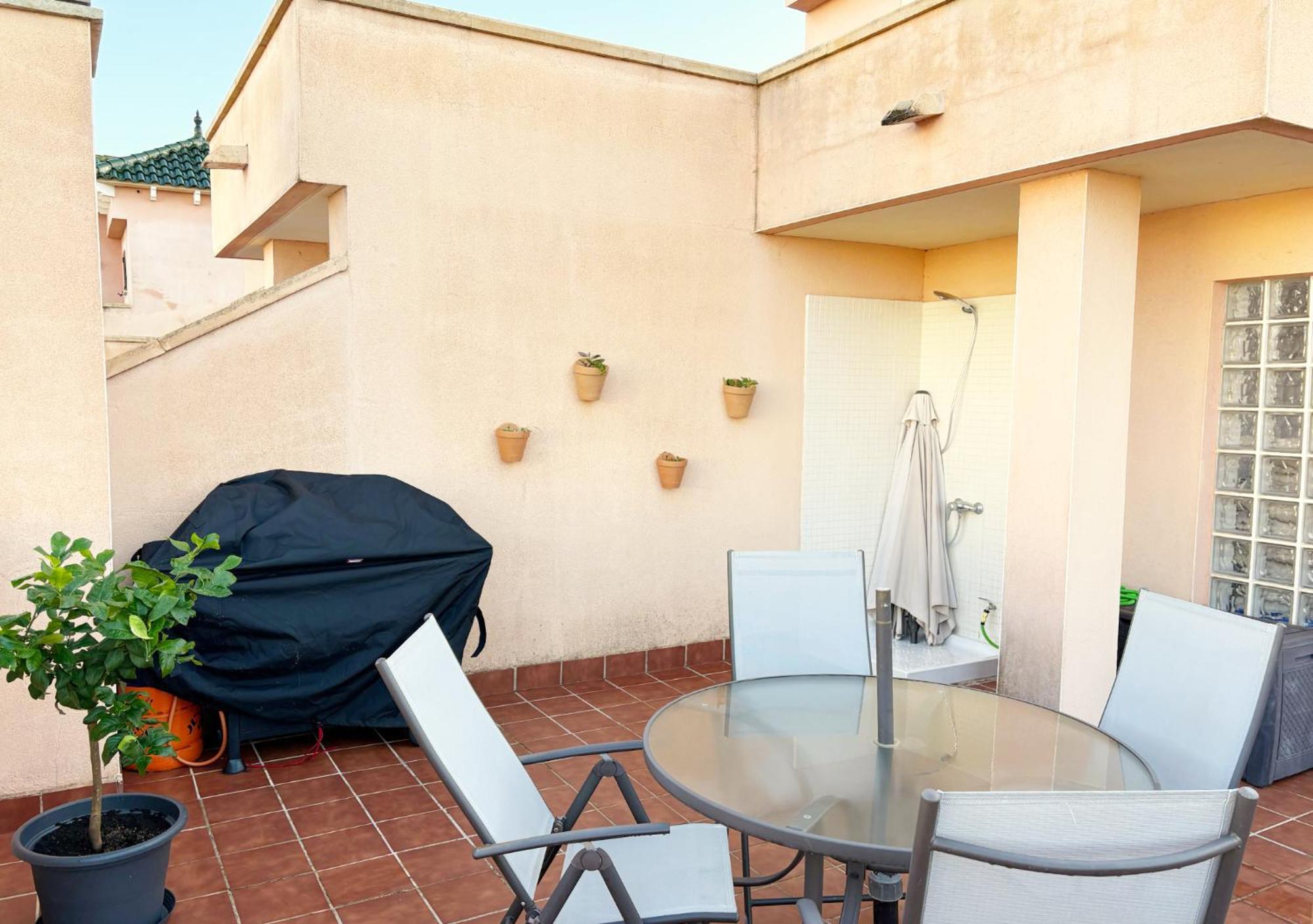 Traumhafte Familien-ferienwohnung Mit Dachterrasse & Pool Apartamento *