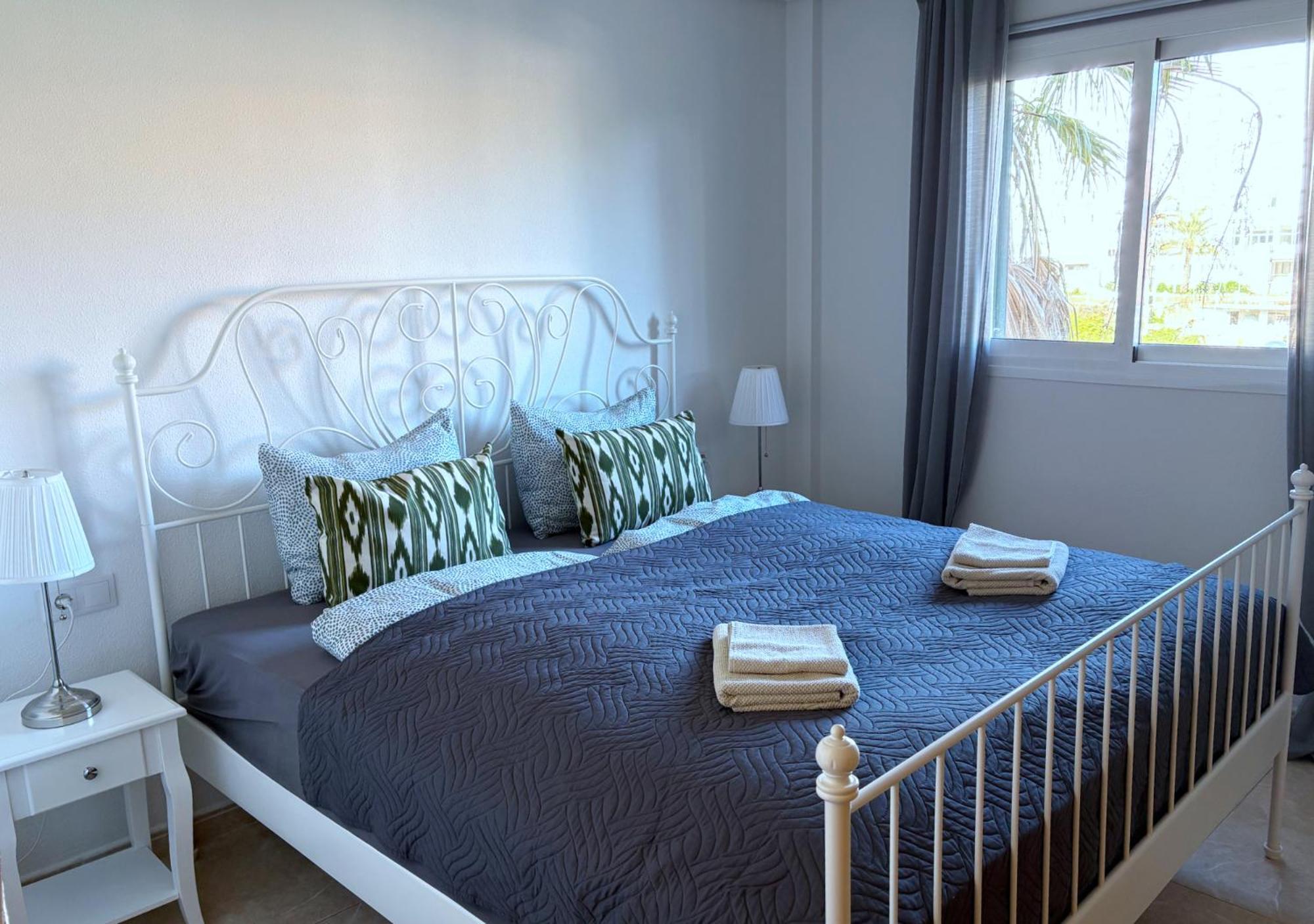 Traumhafte Familien-ferienwohnung Mit Dachterrasse & Pool Calas de Mallorca