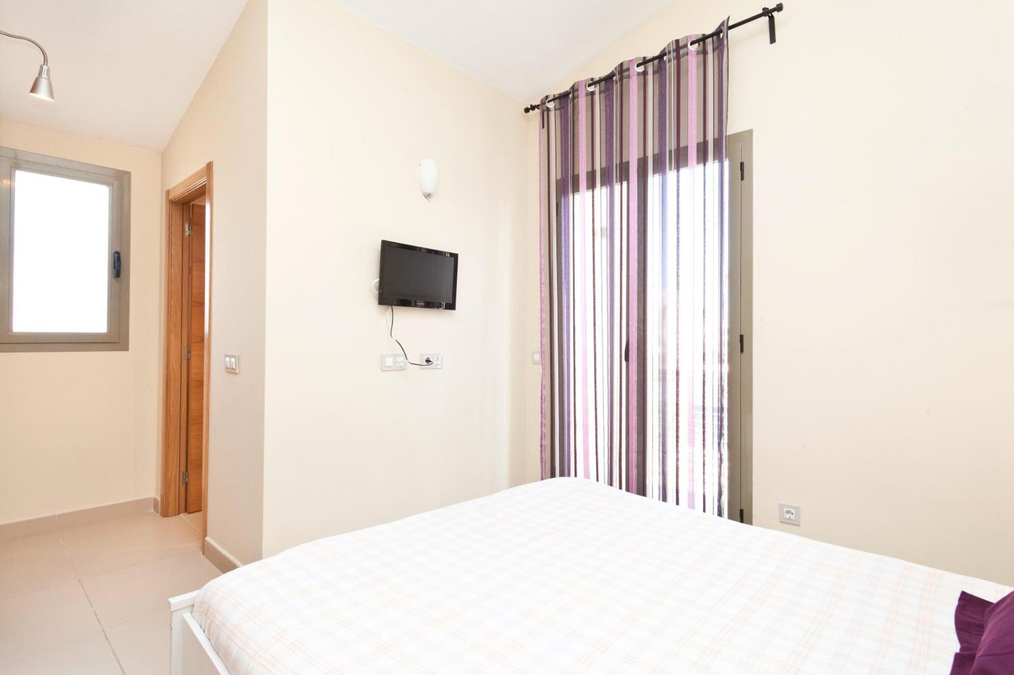 Astur - Moderno Con Piscina Puigderros