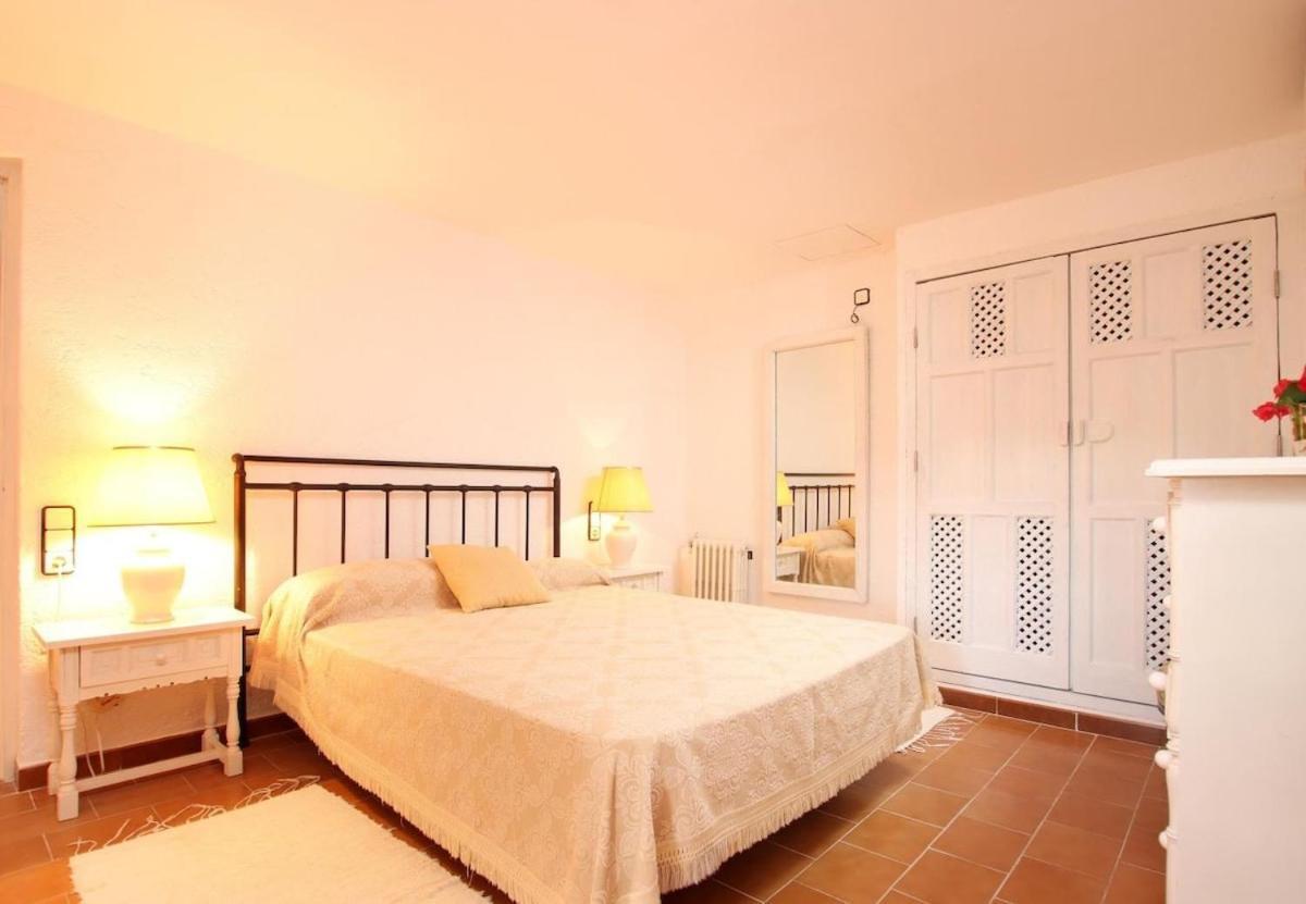 Villa Traditional Near The Town Of Pollensa By Renthousing