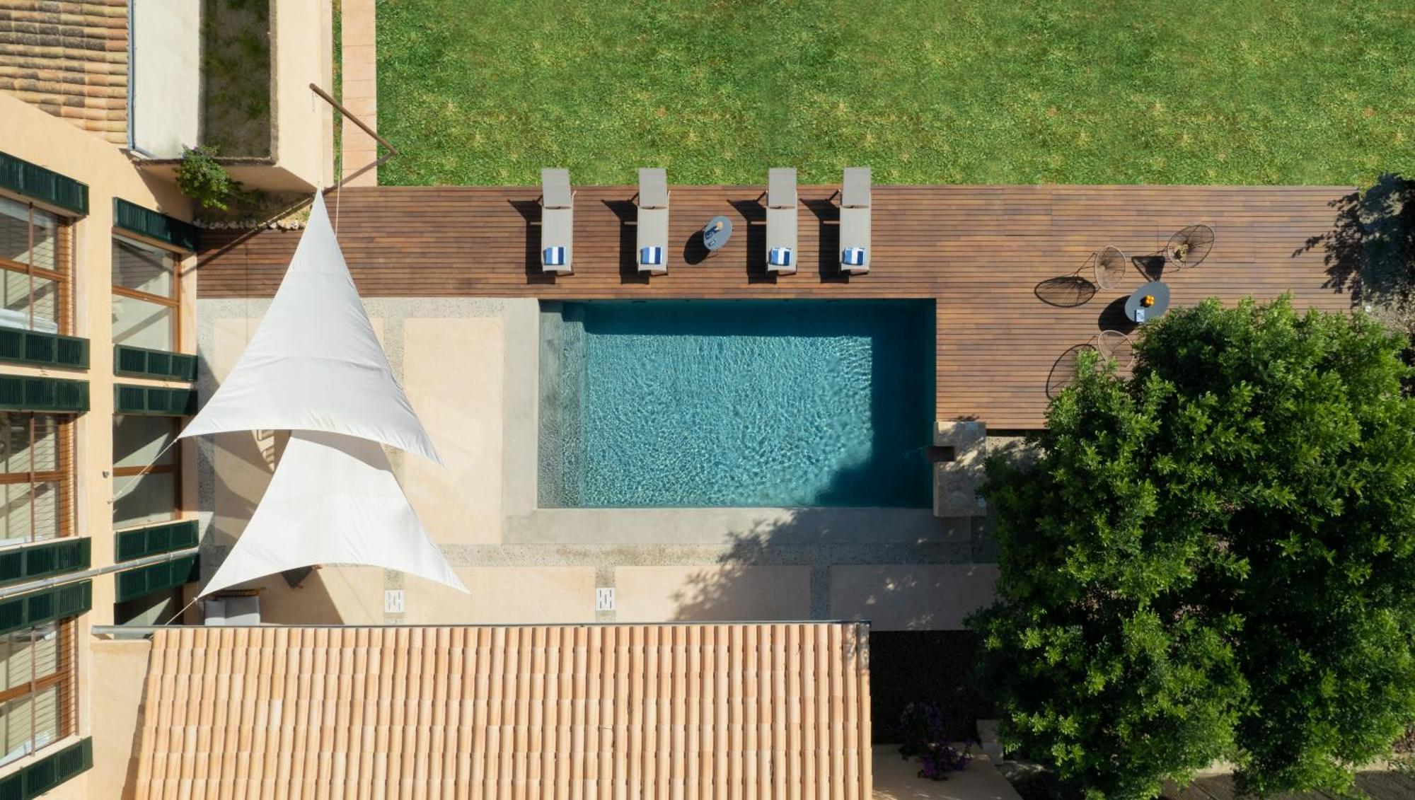 Cunso 30 Piscina Barbacoa Estilo Y Confort Consell