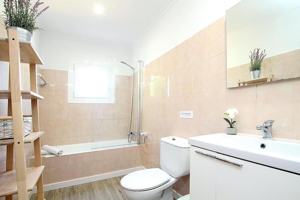Fantastic In A Quiet Area Near By Renthousing *