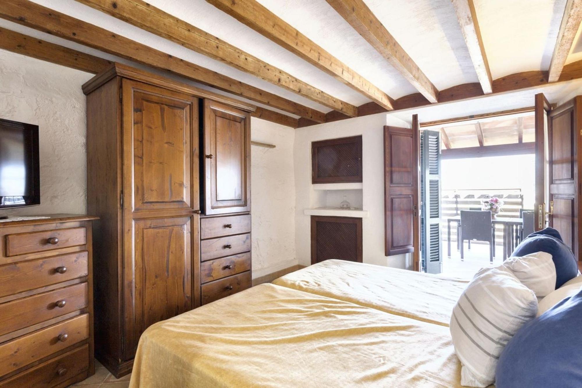 Spacious In With Pool And Mountain View *