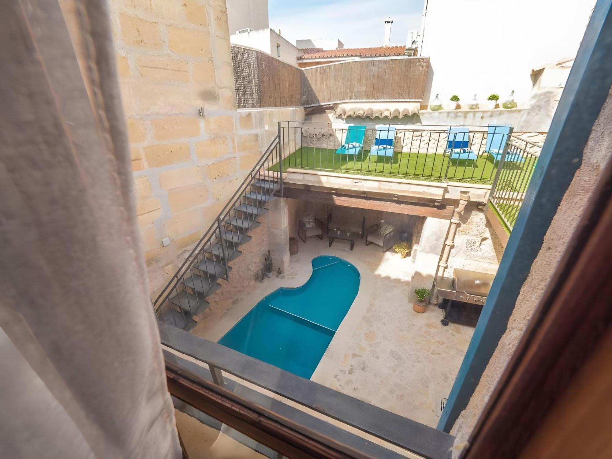 Cas Mercader Villa *