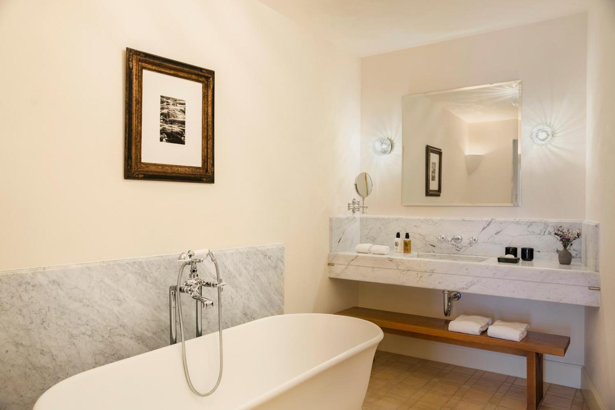 Hotel Portella 5*