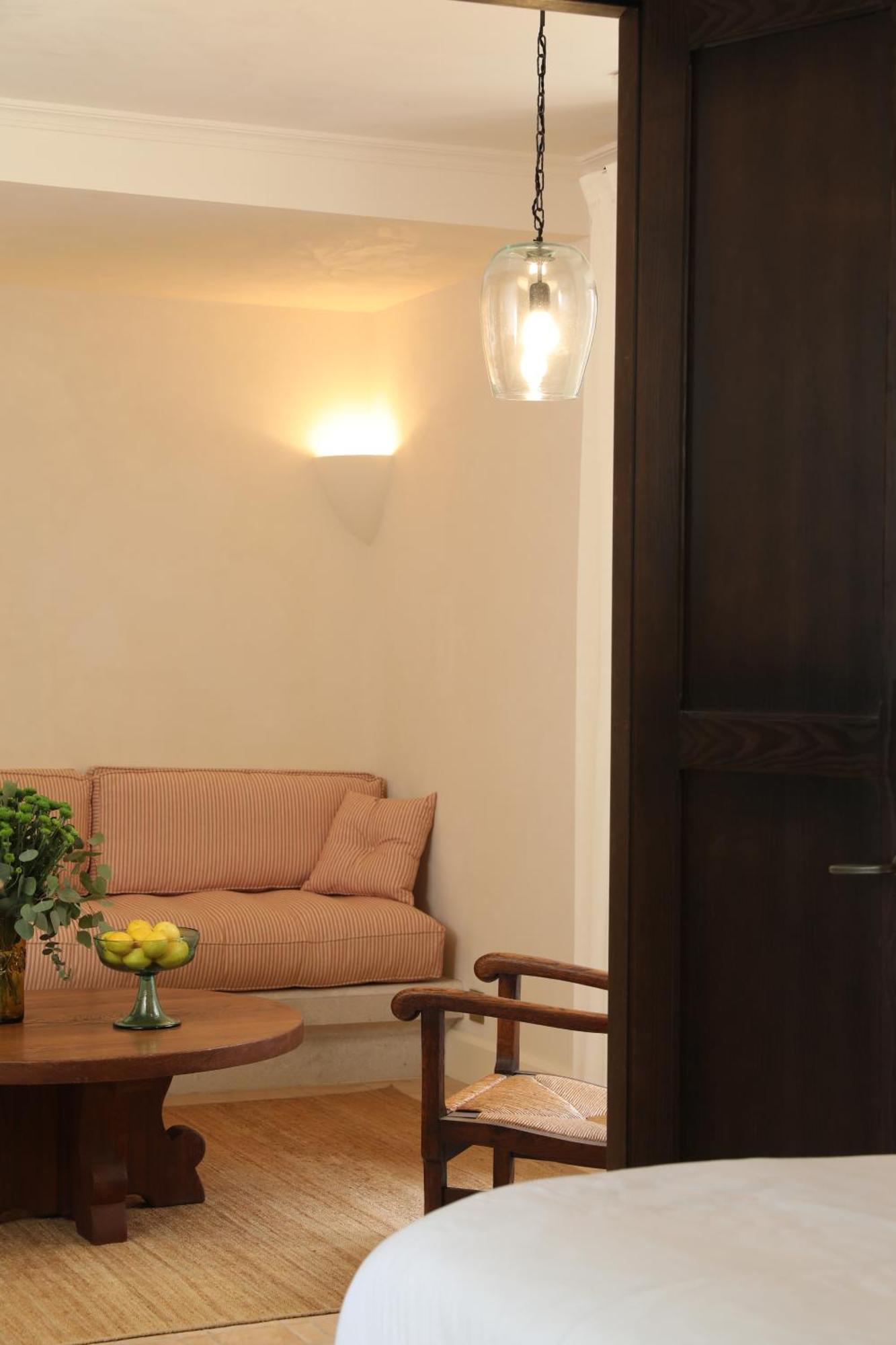 Portella Hotel