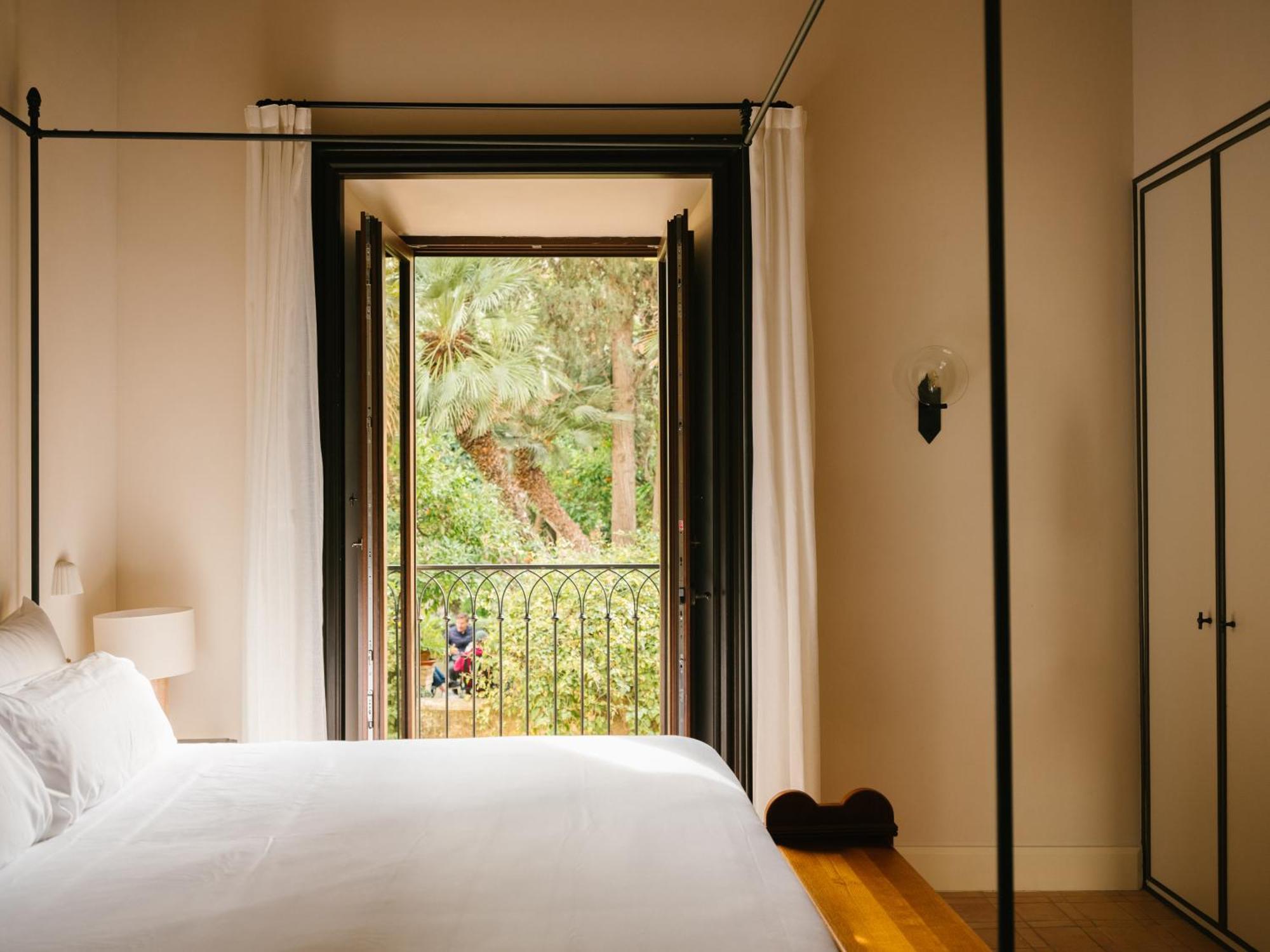 Hotel Portella 5*