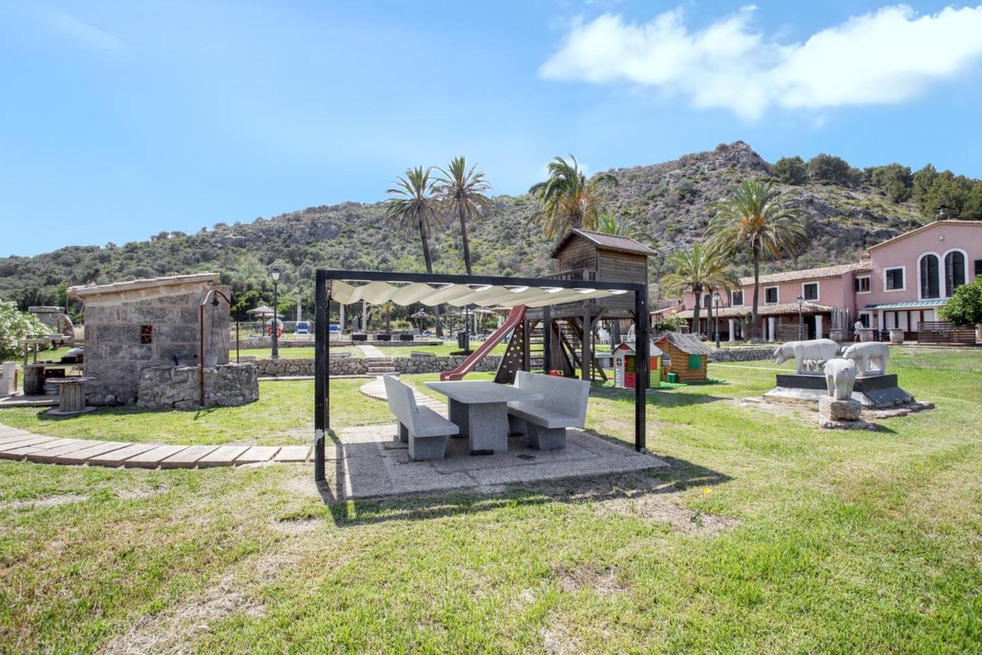 Apartamento Spacious In With Shared Pool Pollensa