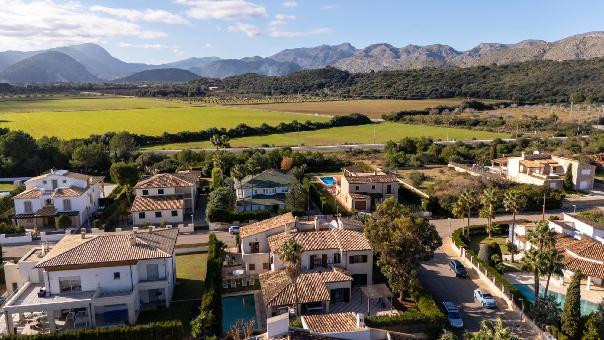 Сasa de vacaciones House Llenaire *