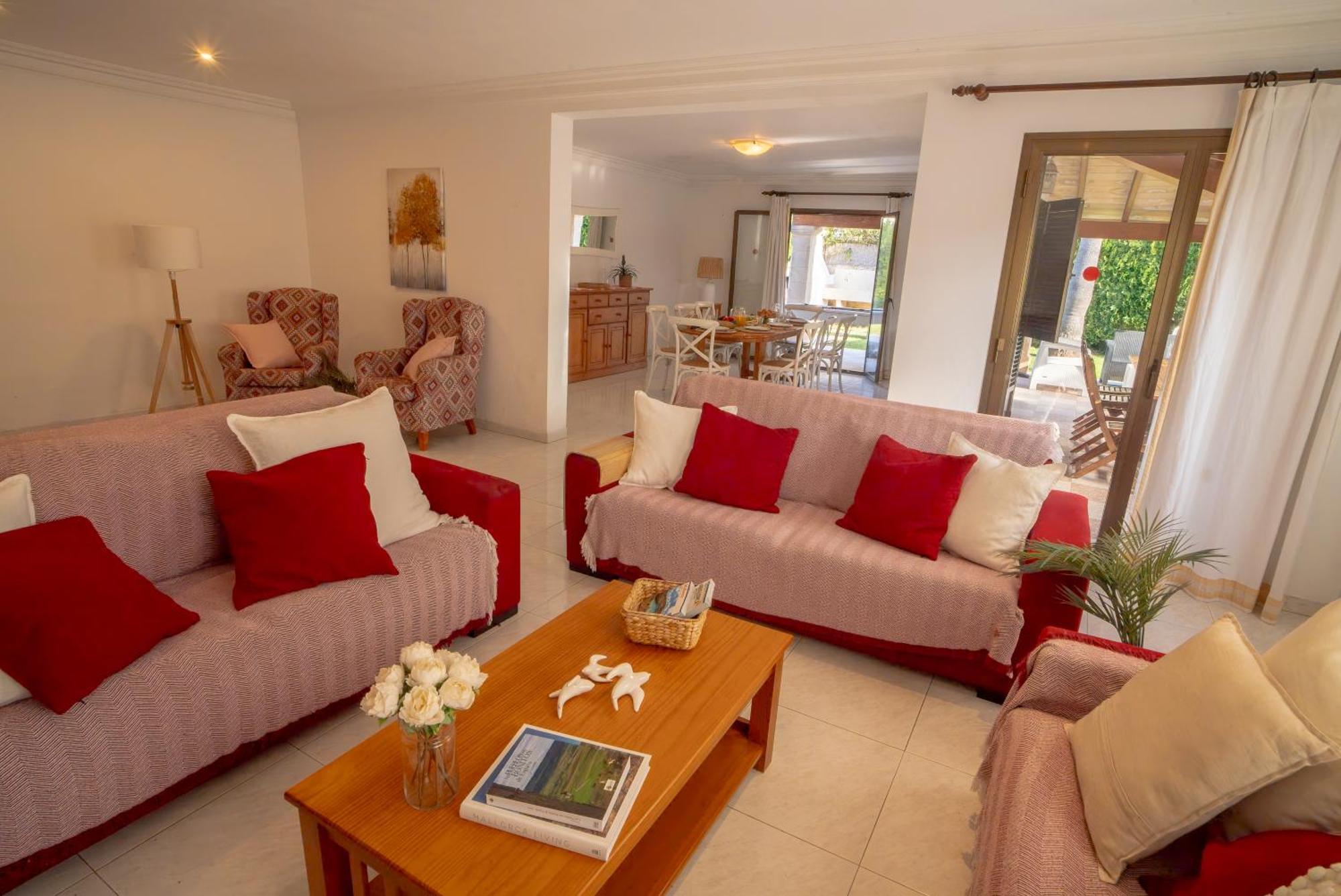 House Llenaire