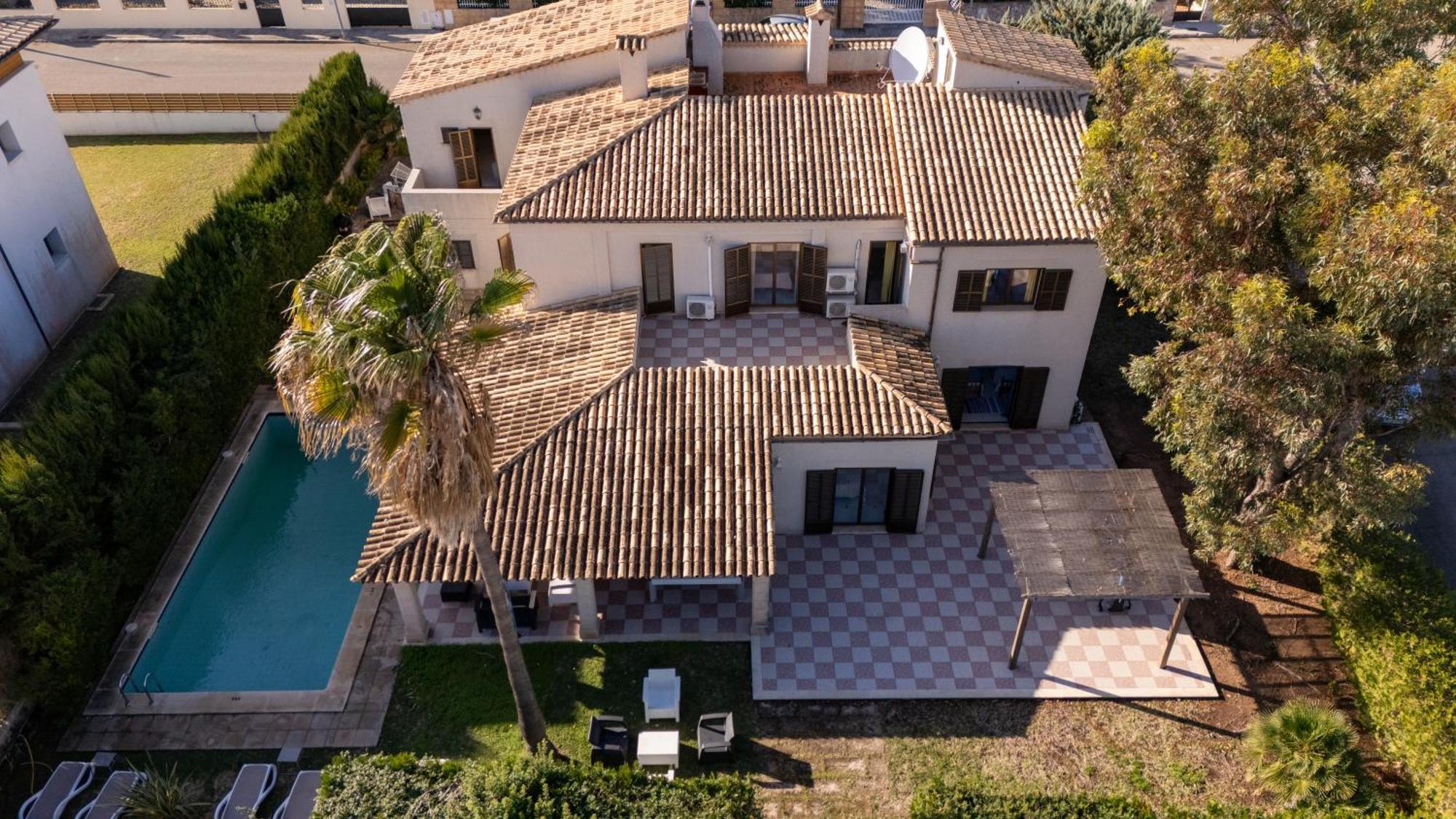 Сasa de vacaciones House Llenaire *