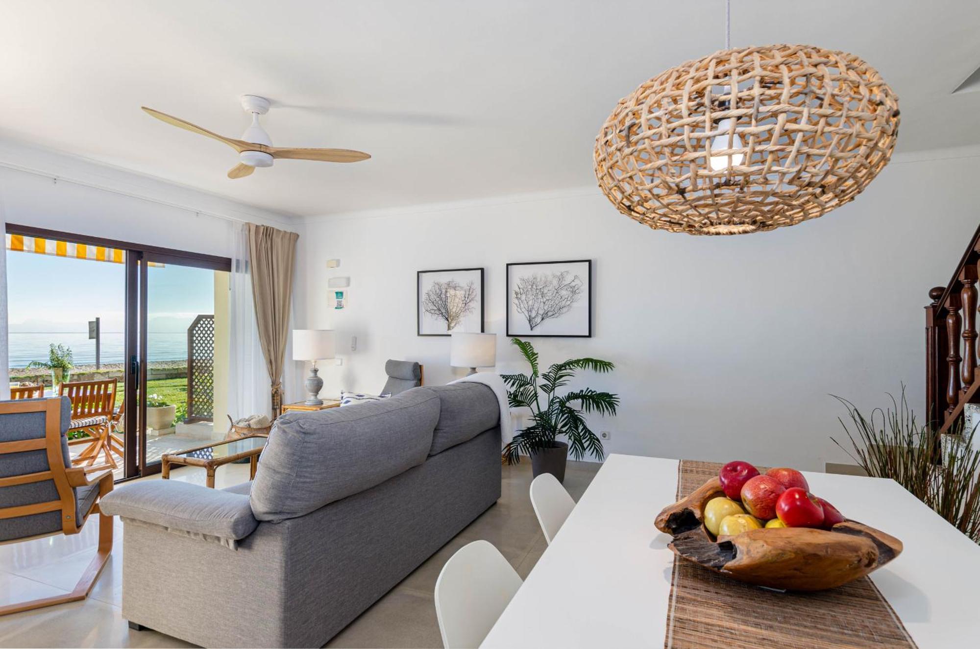 Yourhouse Ines