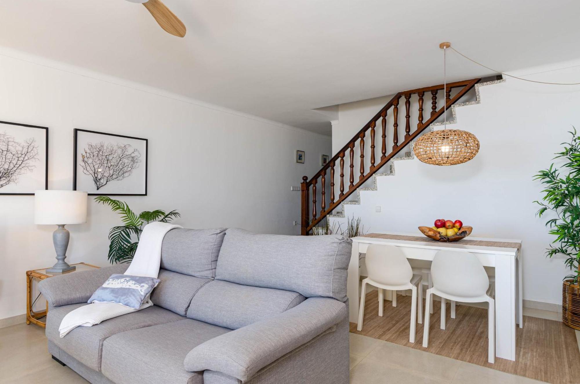 Yourhouse Ines *