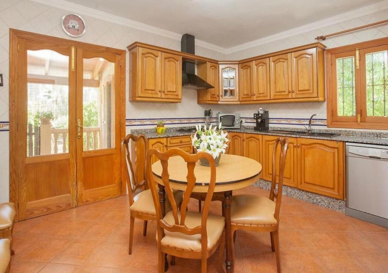 Cas Padrins, Con Piscina Privada En Mallorca Villa Lloseta