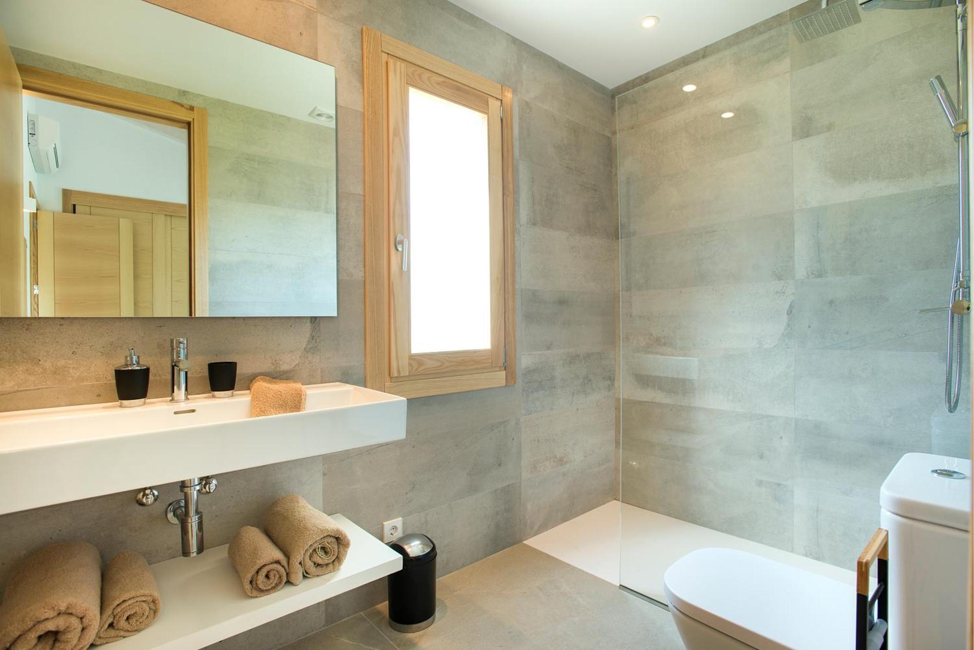 Villa Vinya Frares - Luxury Retreat *