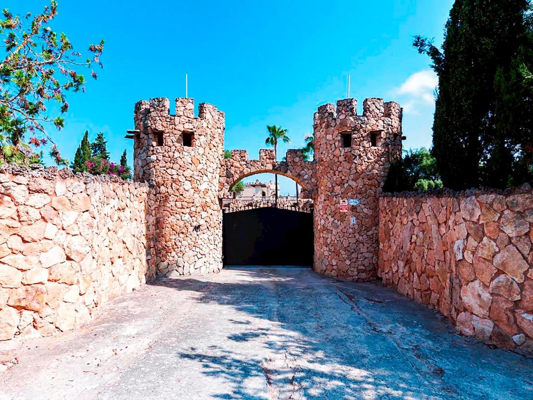 Castell Bohio Bellissimo * Urbanización Ses Palmeres