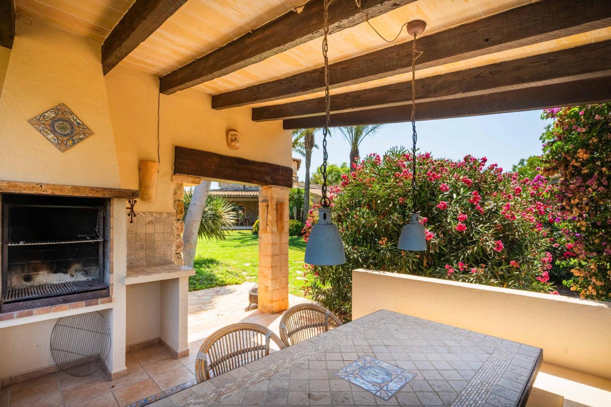 Villa Peroia By Bebreeze