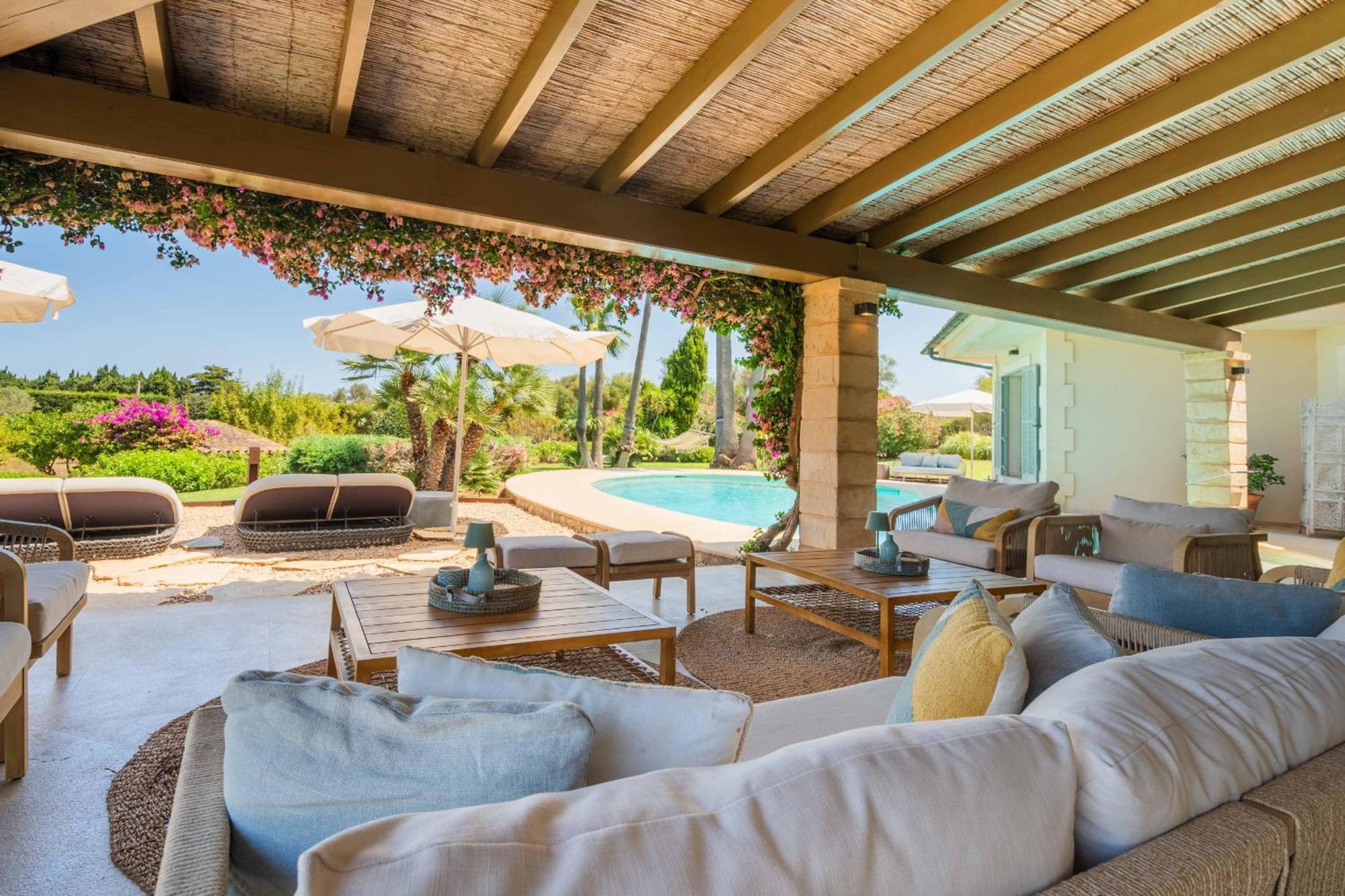 Villa Peroia By Bebreeze *