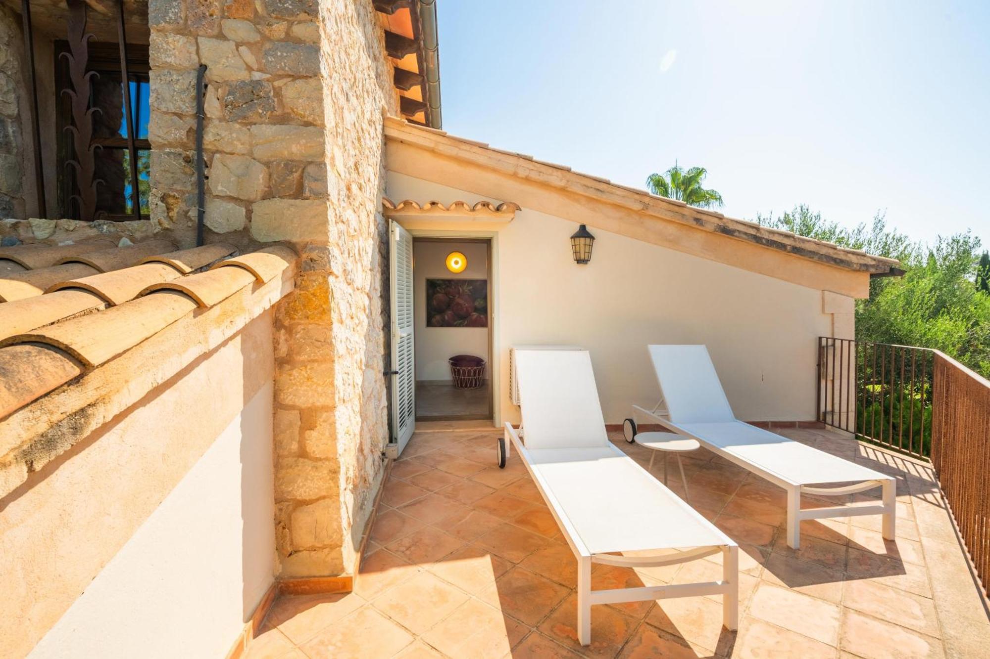 Peroia By Bebreeze Alcúdia