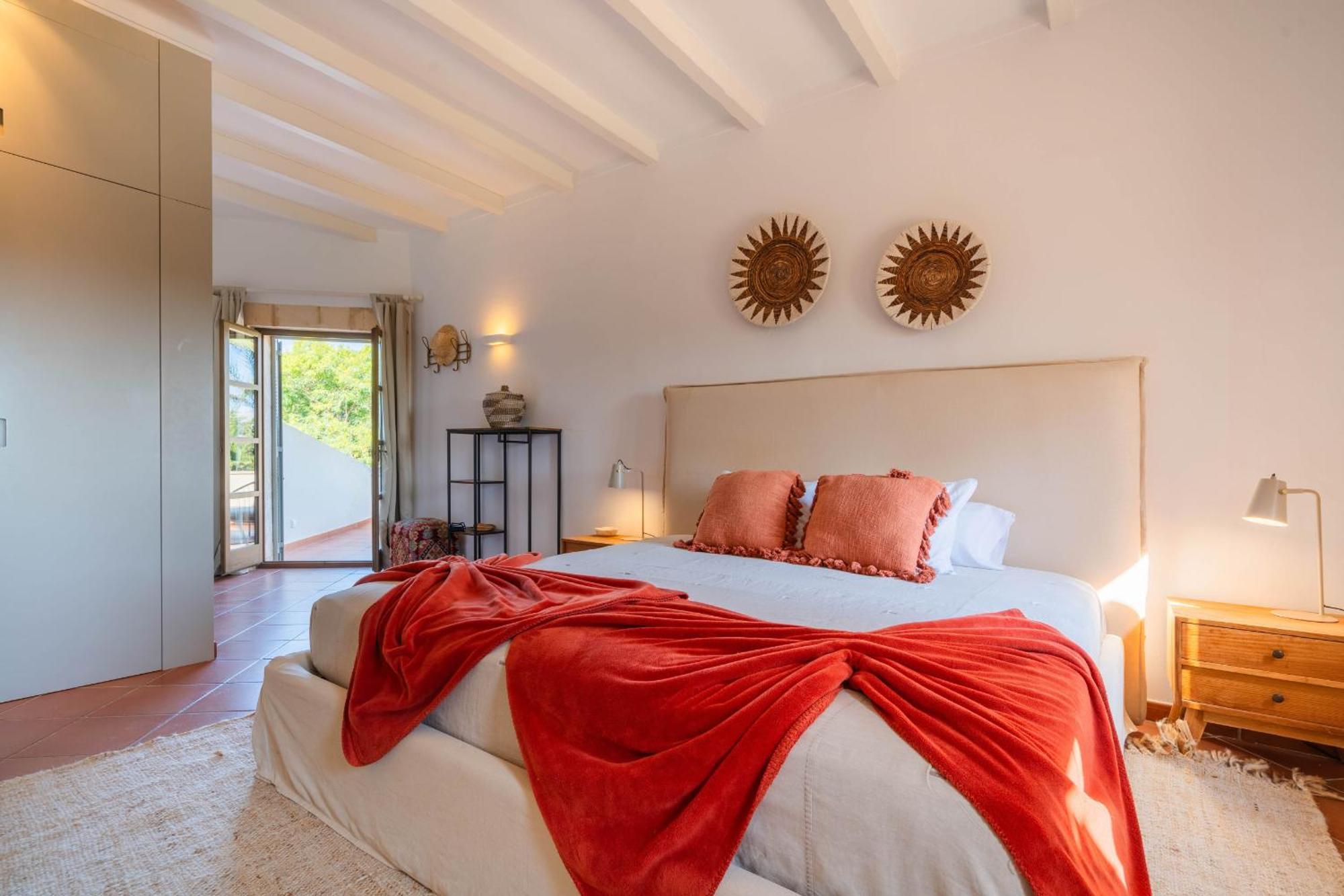 Peroia By Bebreeze