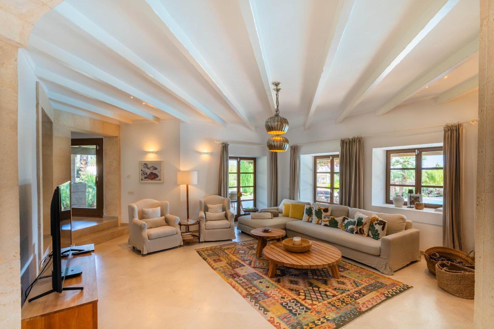 Peroia By Bebreeze Villa *