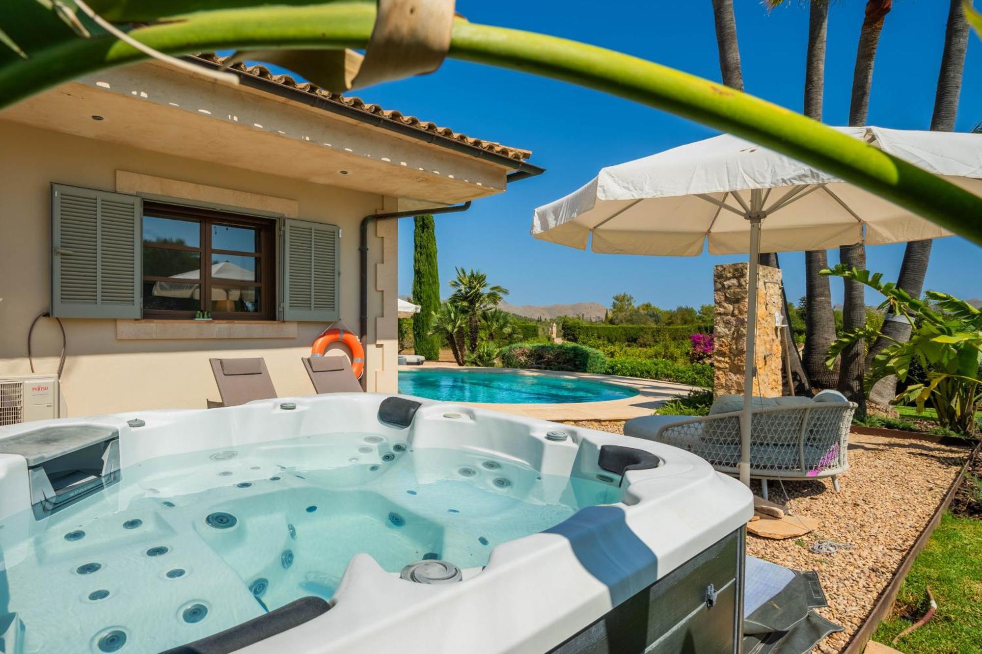 Villa Peroia By Bebreeze