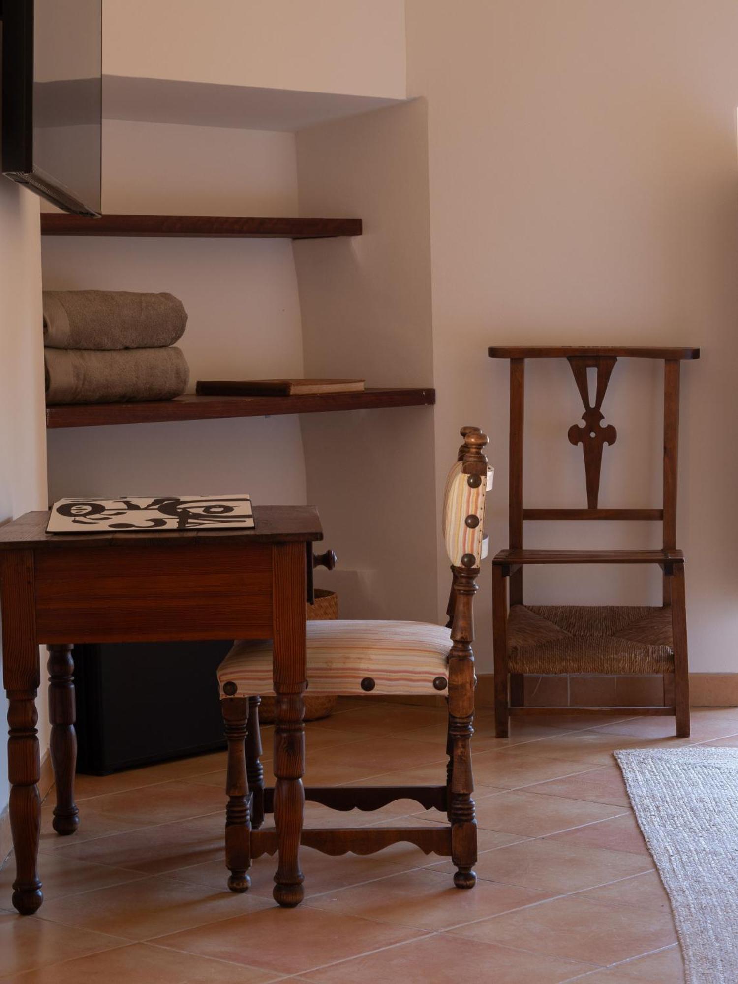 Es Petit De Hotel