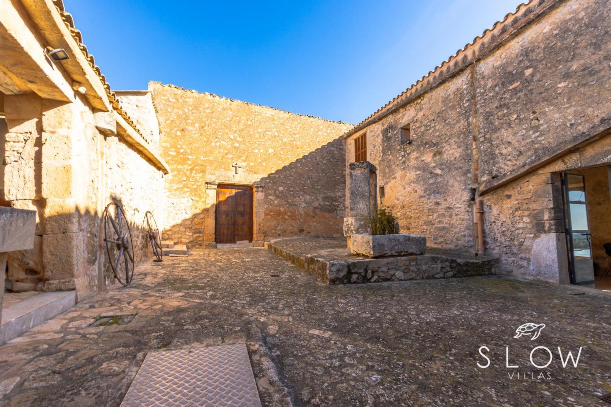 Chalet Son Pons By Slow *