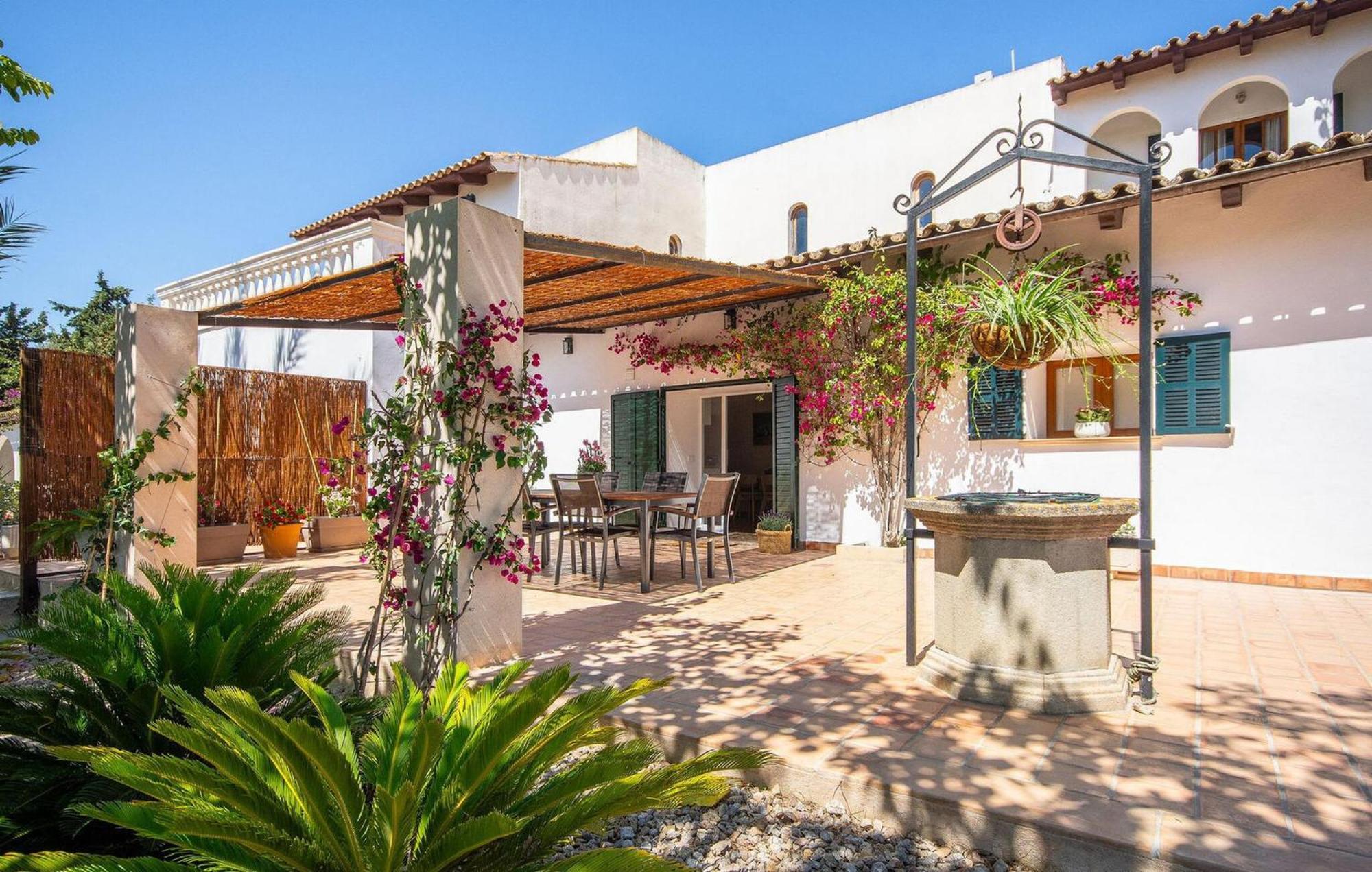 Son Flo-buganvilla Santa Margalida