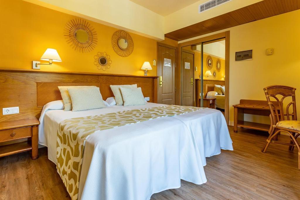 Hsm Madrigal Hotel Peguera