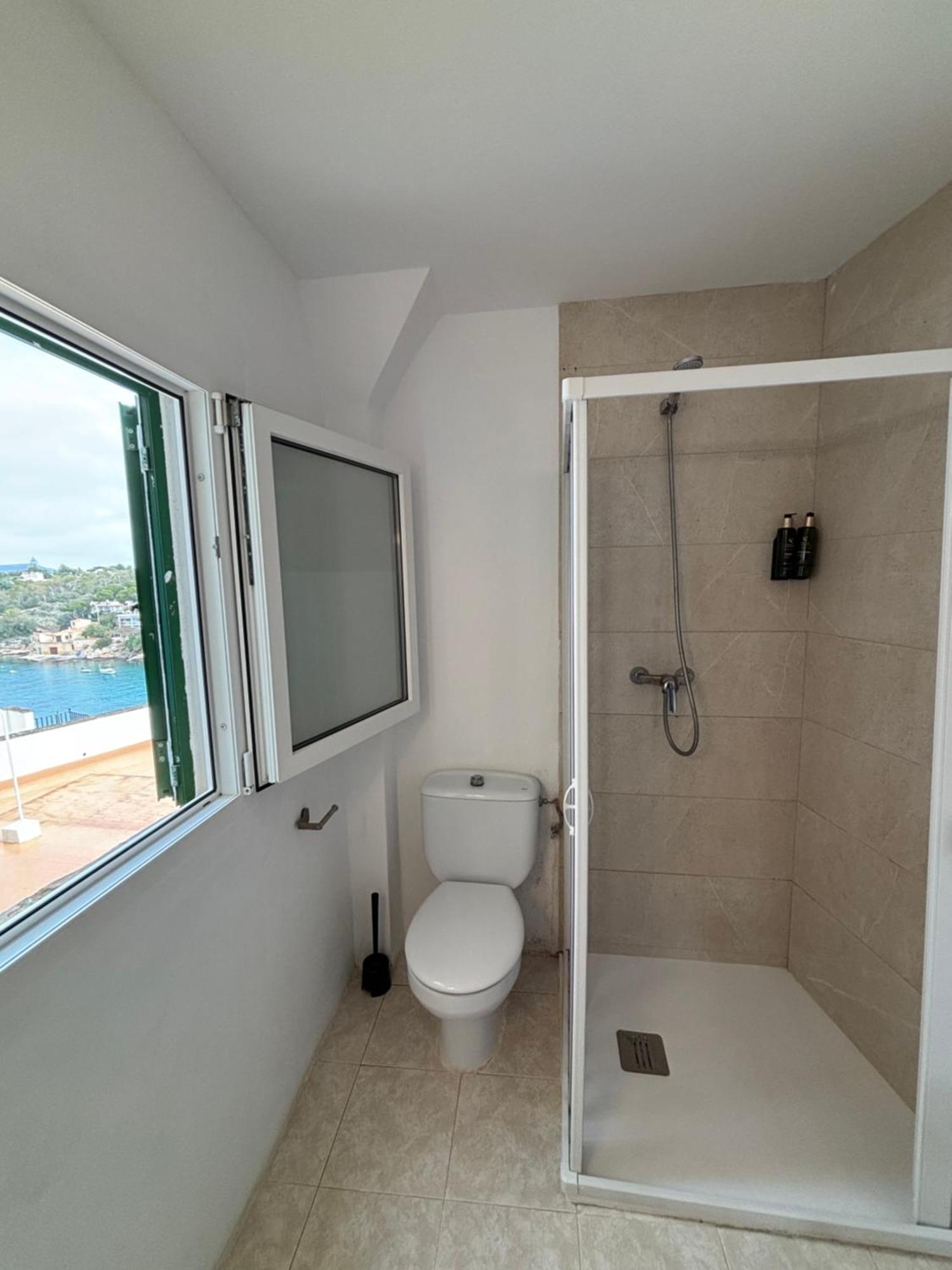 La Marina Ch Guest house