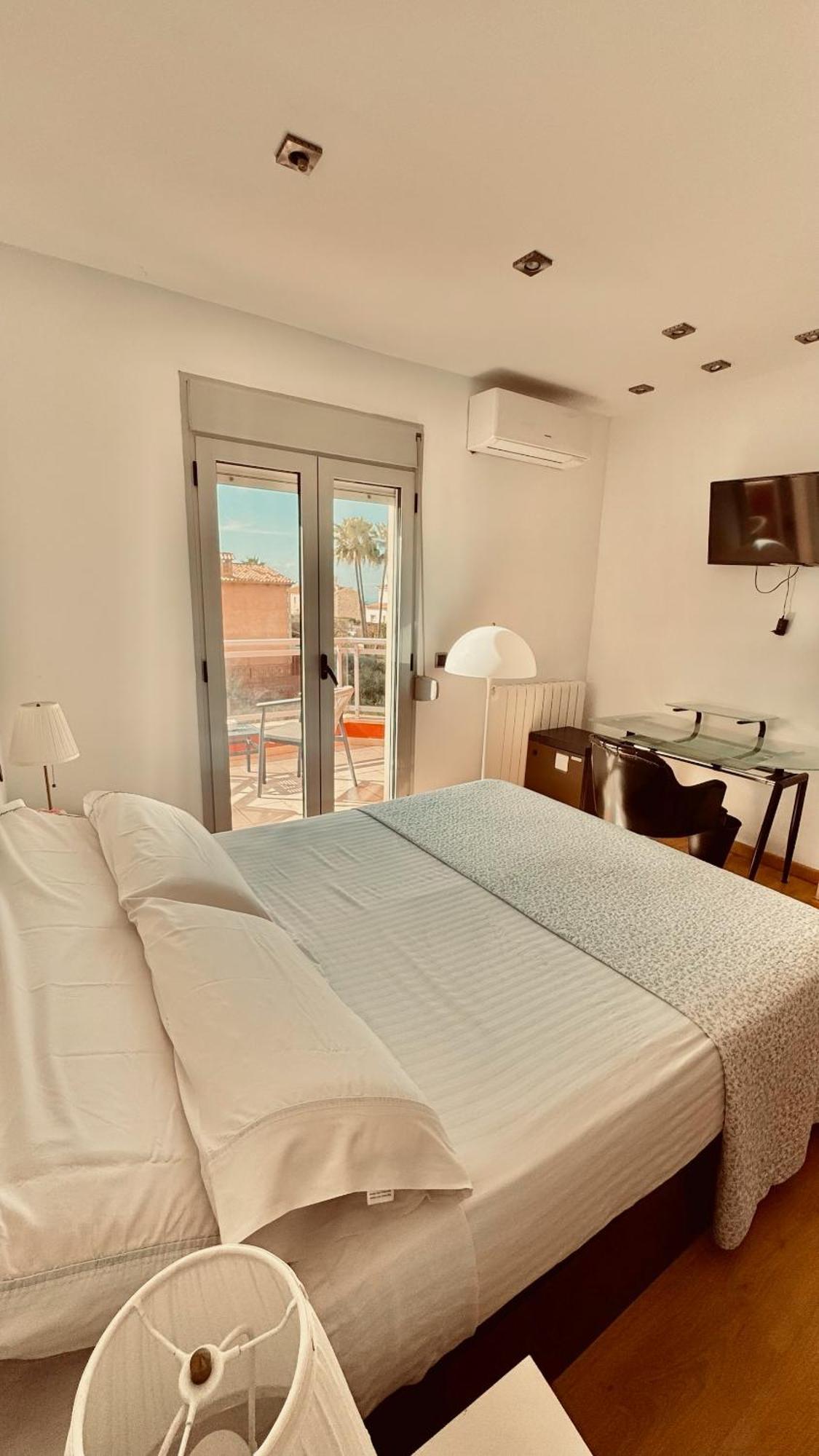 Homestay Red House Llucmajor (Mallorca)