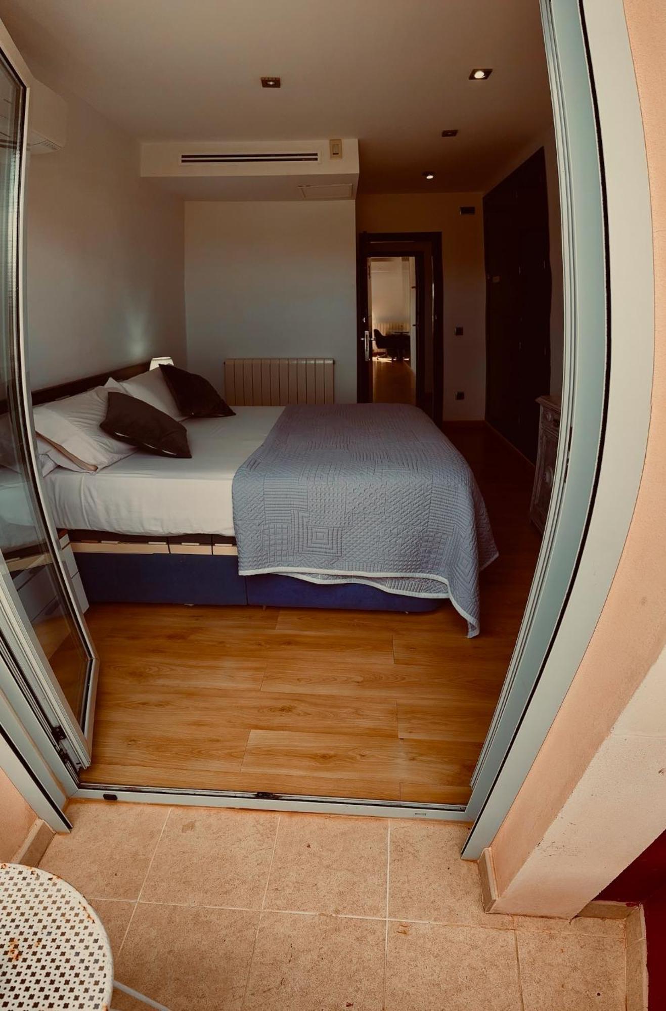 Homestay Red House Llucmajor (Mallorca)