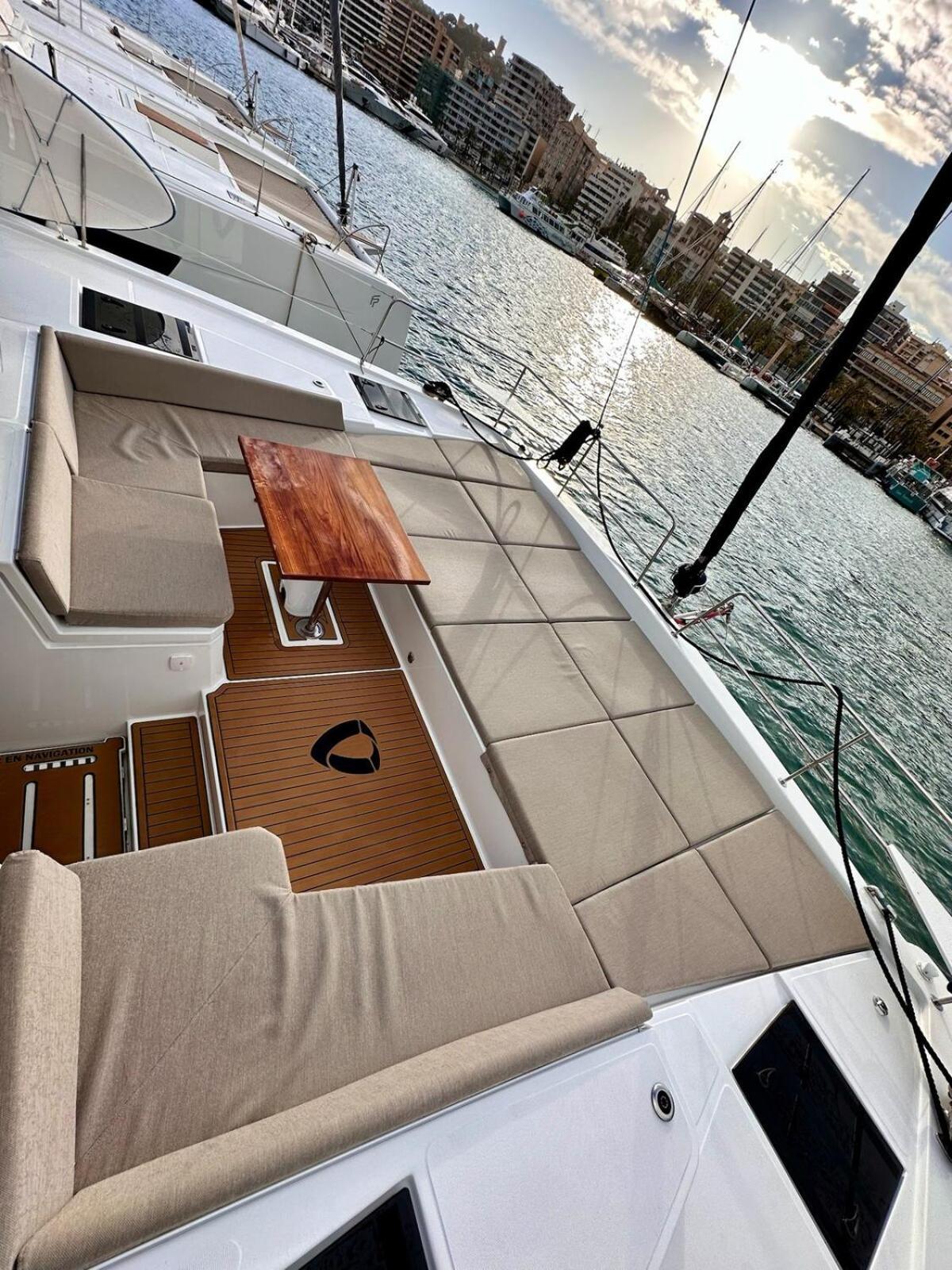 Fox Bali Hotel en barco