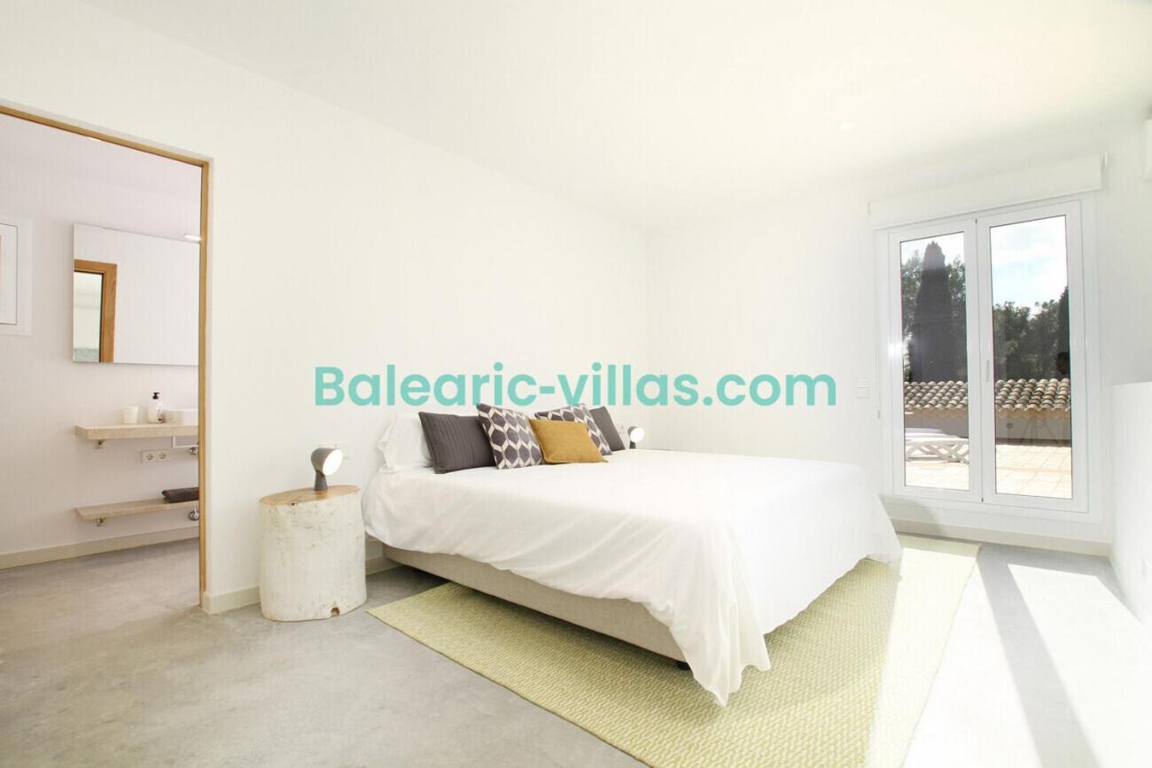 Rueda Villa