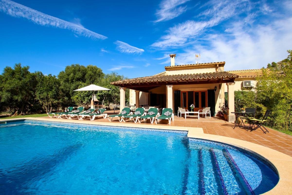 Beautiful For 8 People Close To Pollensa By Renthousing Villa *