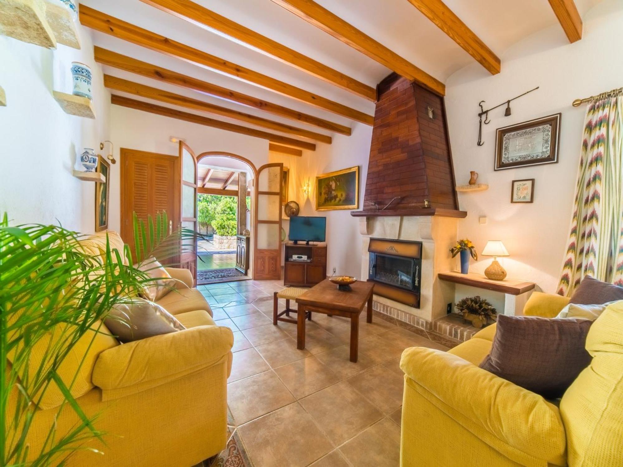 Сasa de vacaciones In Pollensa For 6 Guests