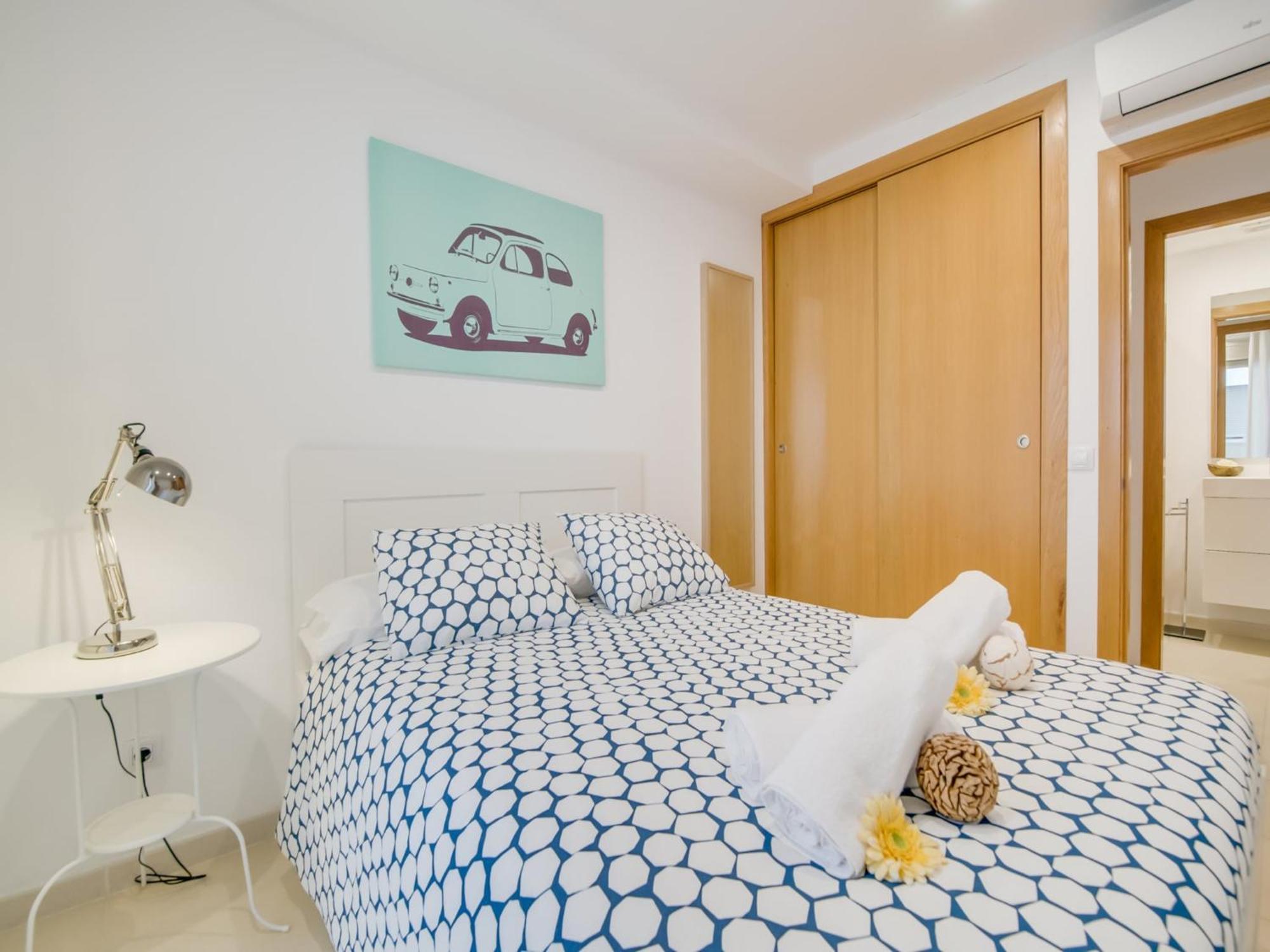 Apartamento Bright 350 M From *