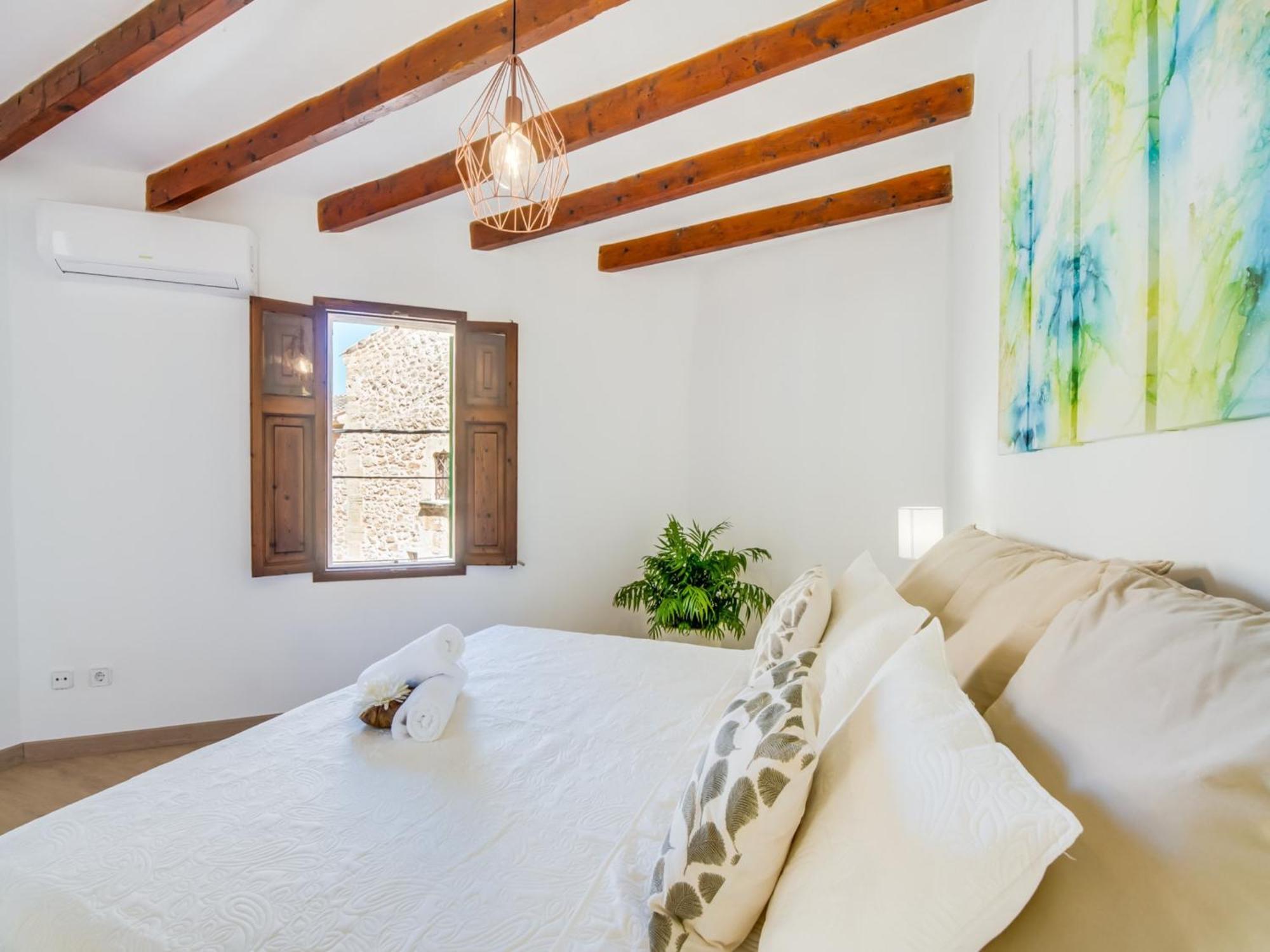 Charming Near In Holiday home