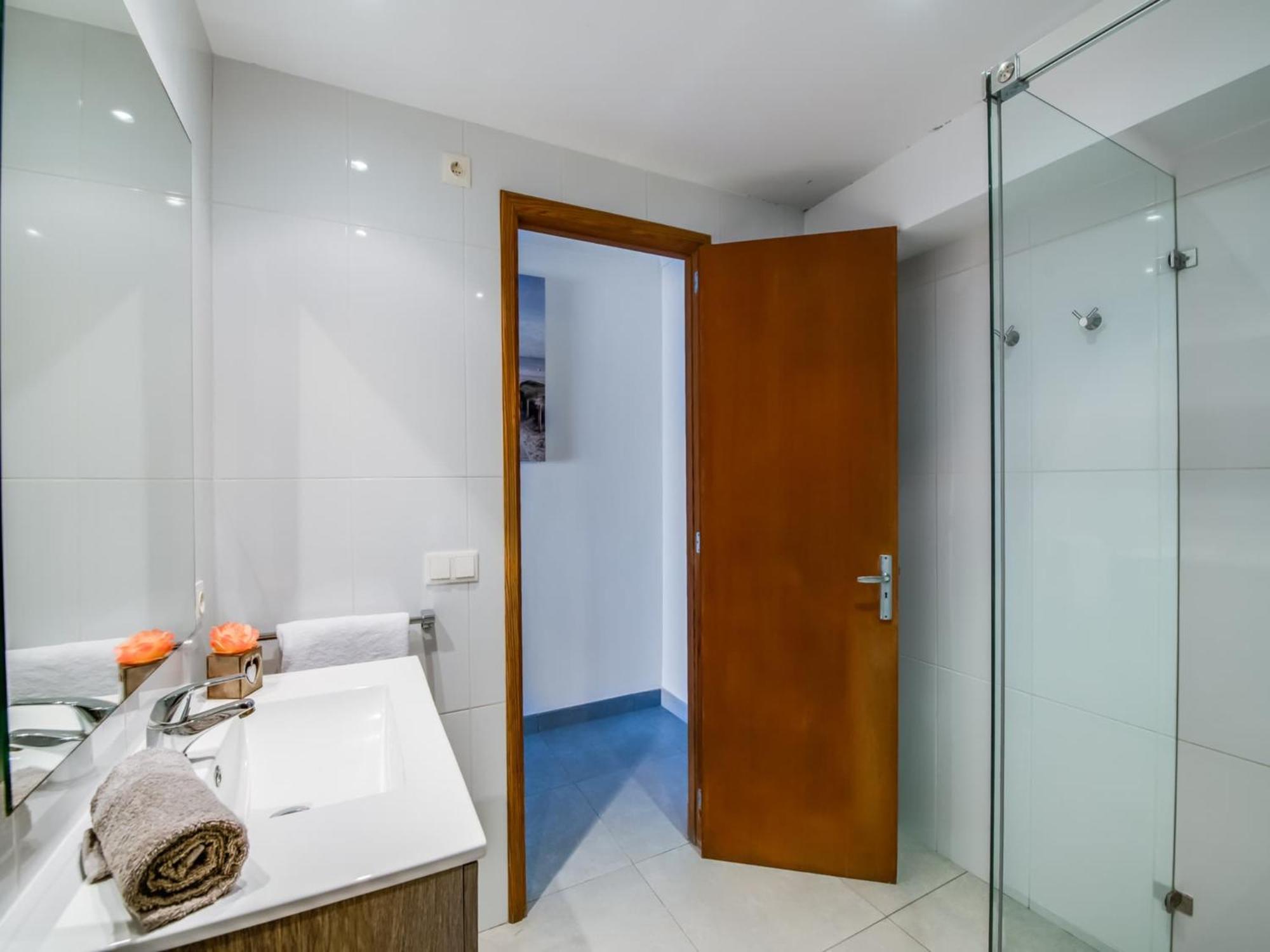 Apartamento Seafront Apartment, 200m From Puerto de Alcúdia