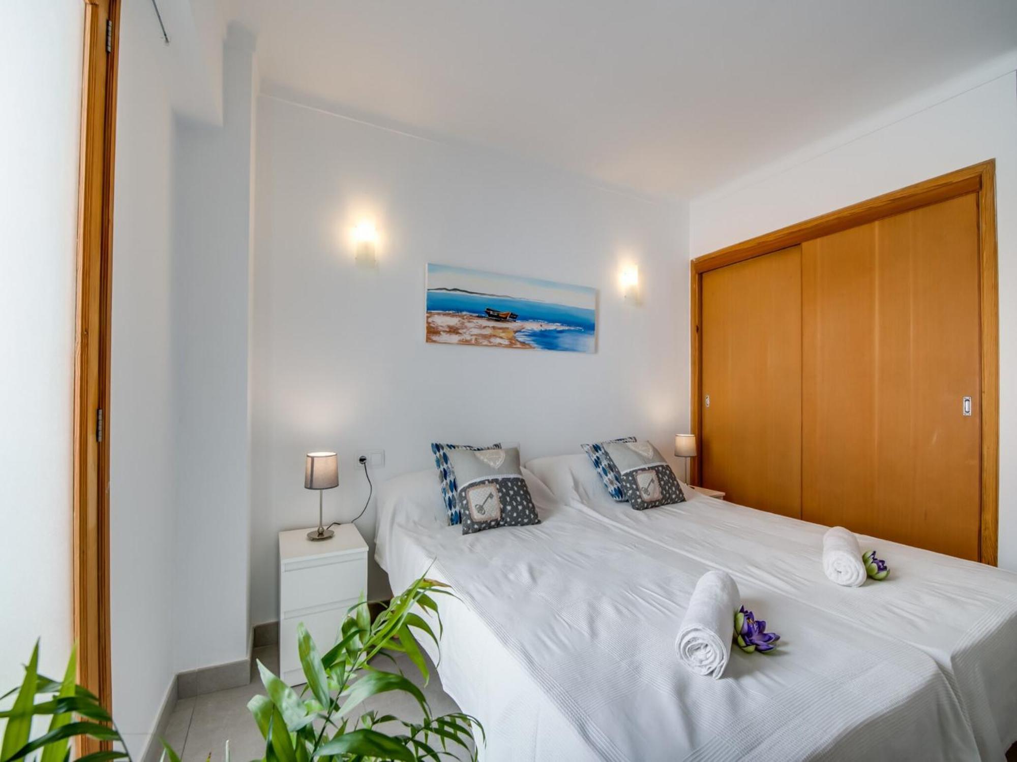 Seafront Apartment, 200m From Puerto de Alcúdia