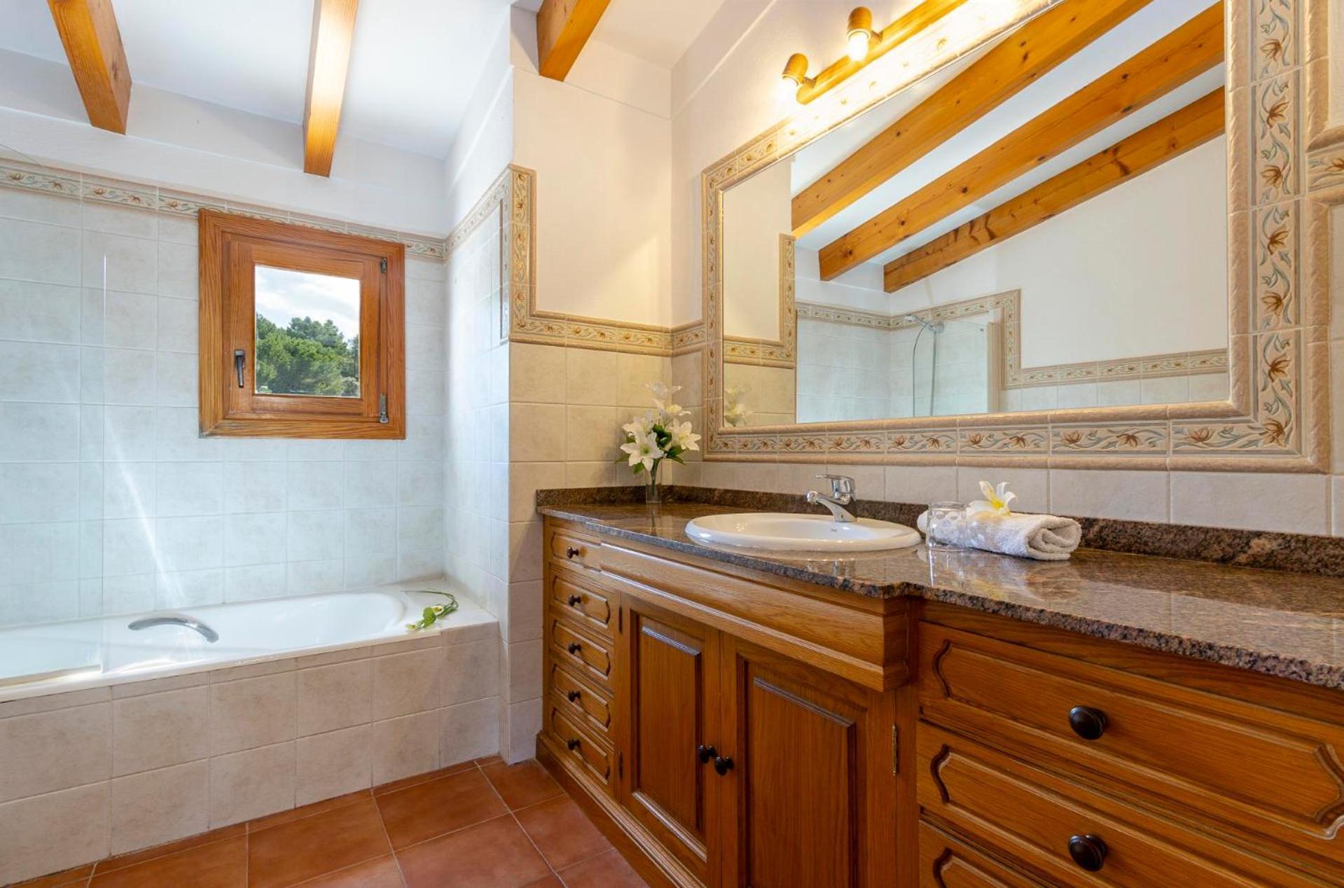 Seguinot By Vintage Travel * Puerto Pollensa