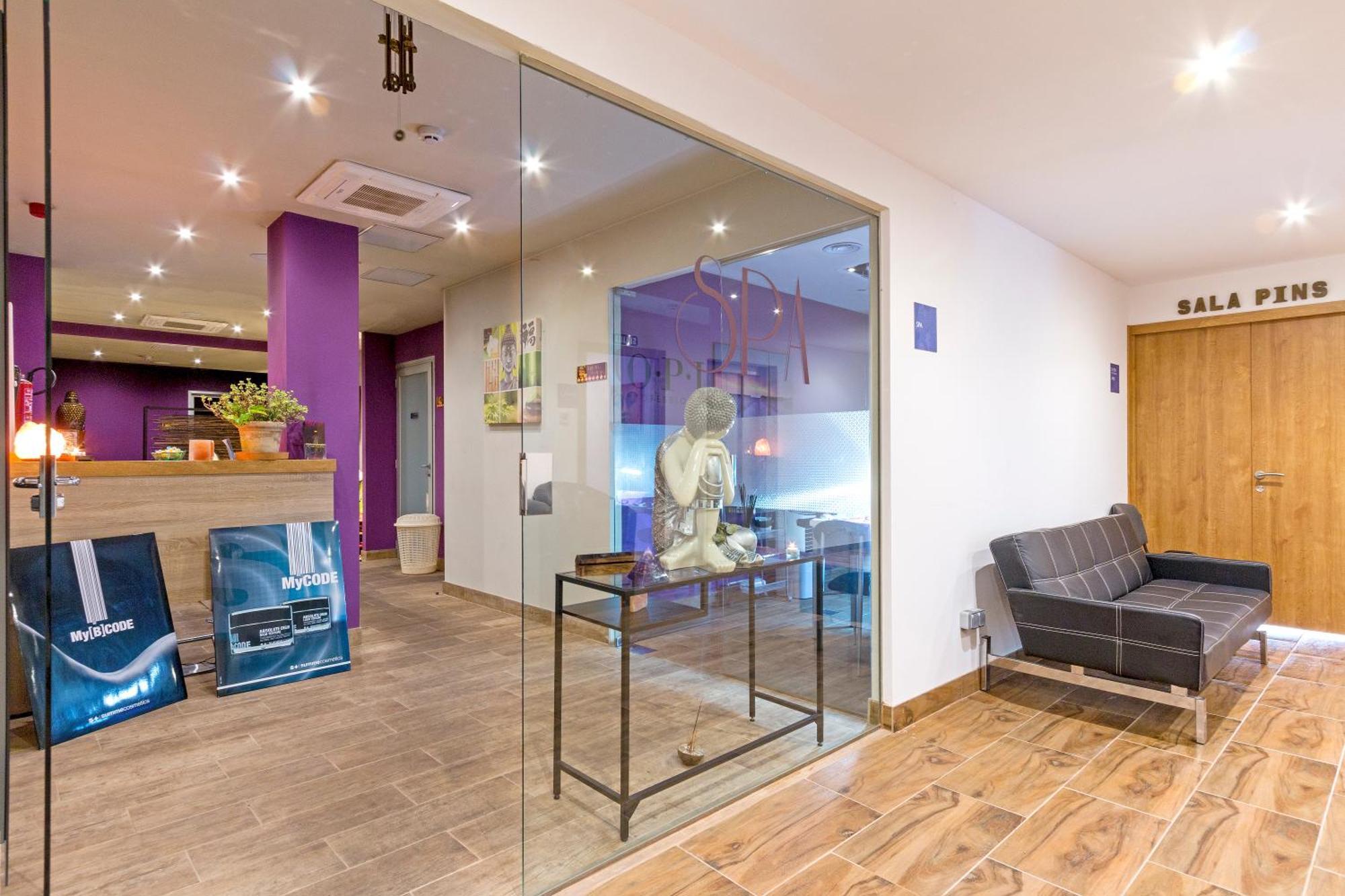 Nura & 4* Santa Ponsa