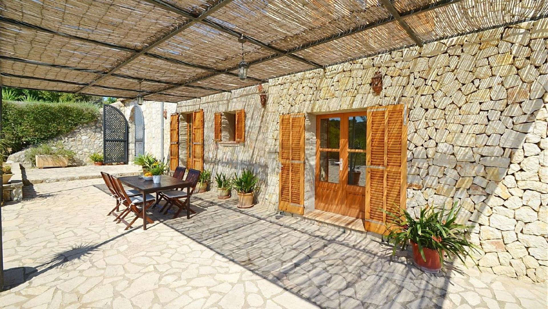 In Mit Gepflegtem Garten Selva (Mallorca)