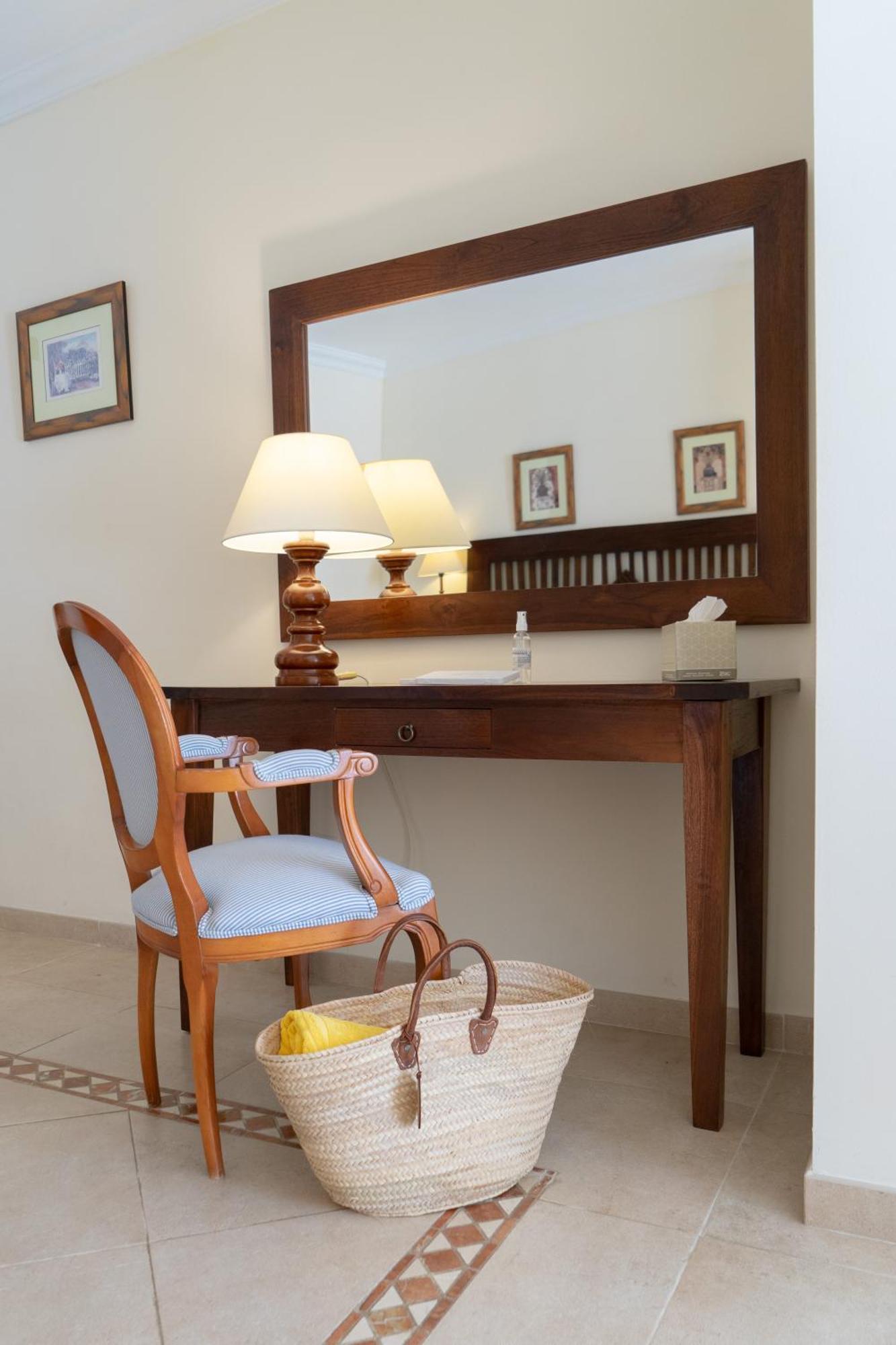Hotel Bon Sol & 4*