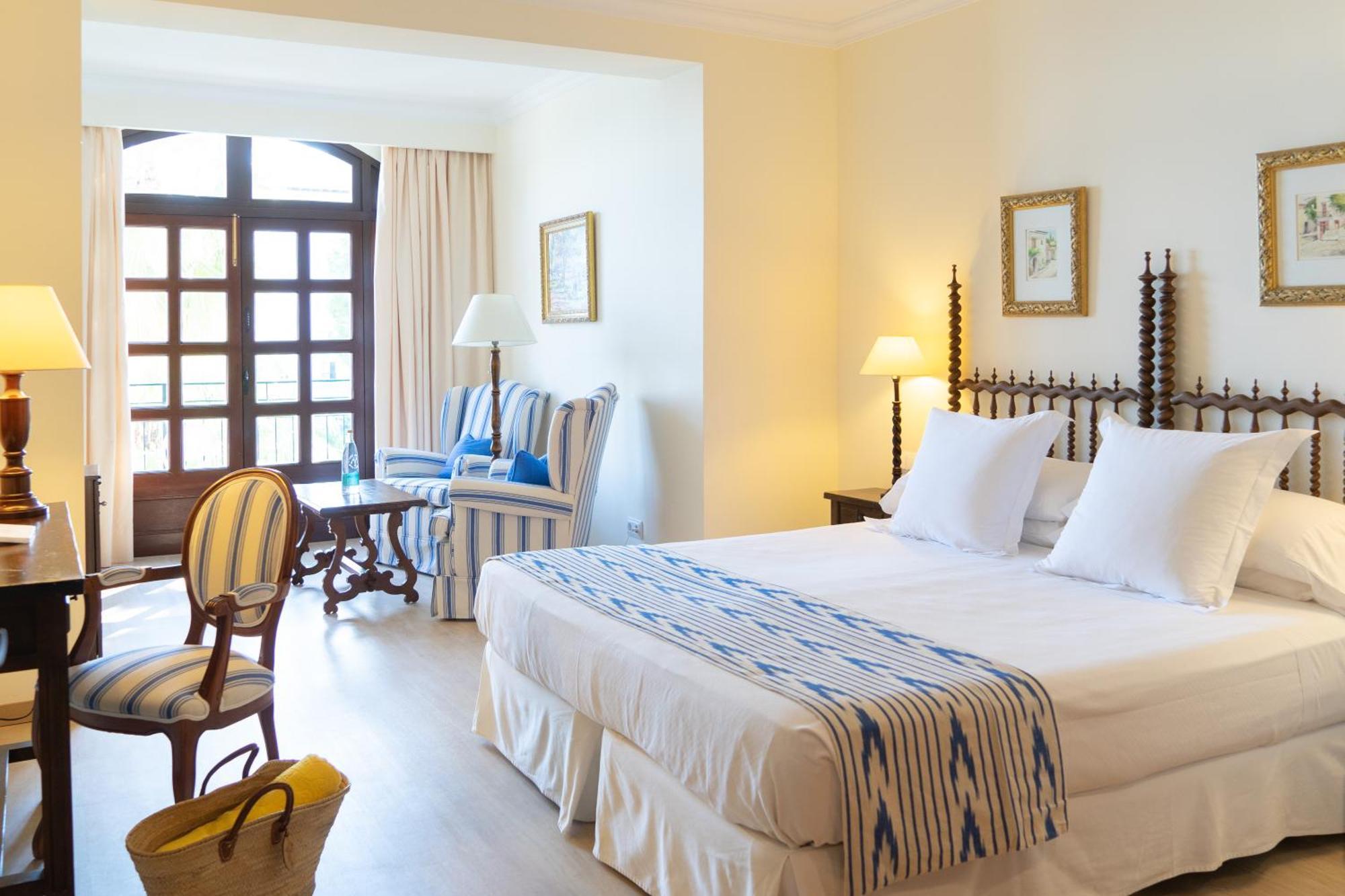 Bon Sol & Hotel 4*