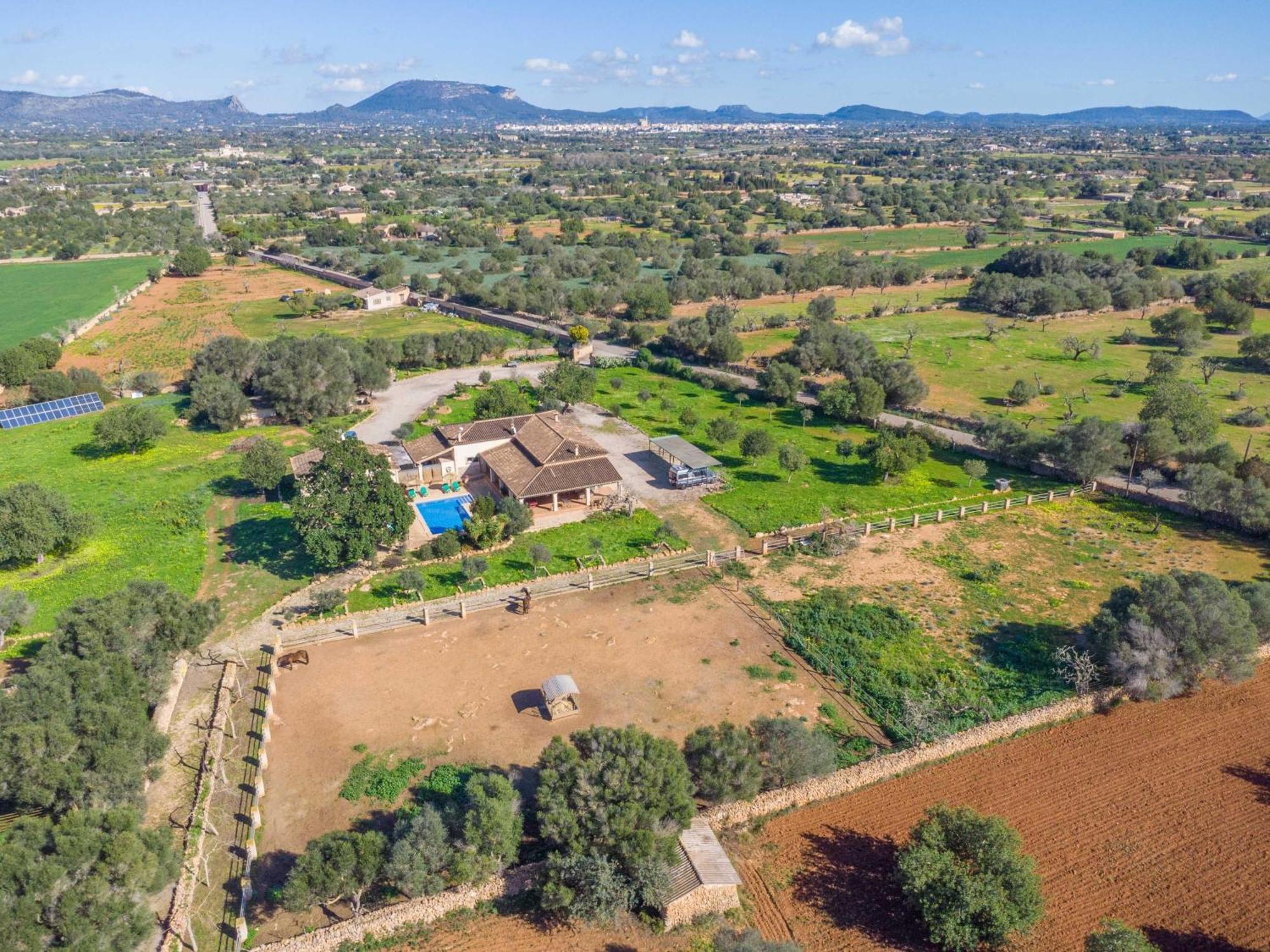 Villa Na Poram *